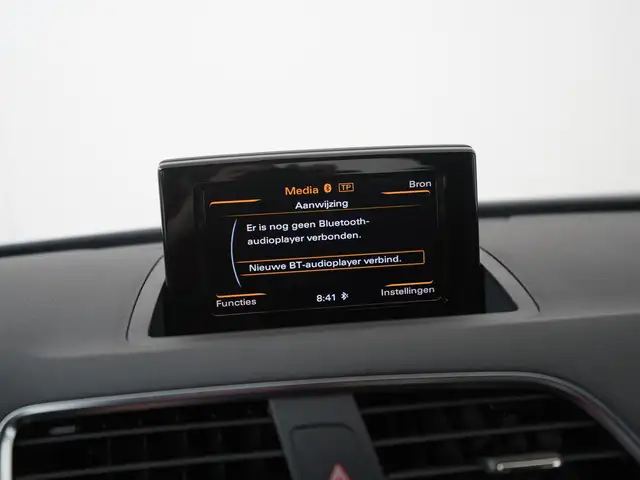 Audi Q3 view 17