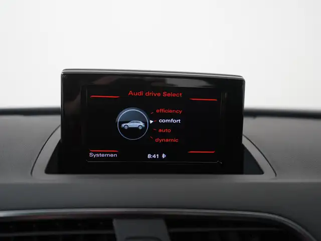 Audi Q3 view 19