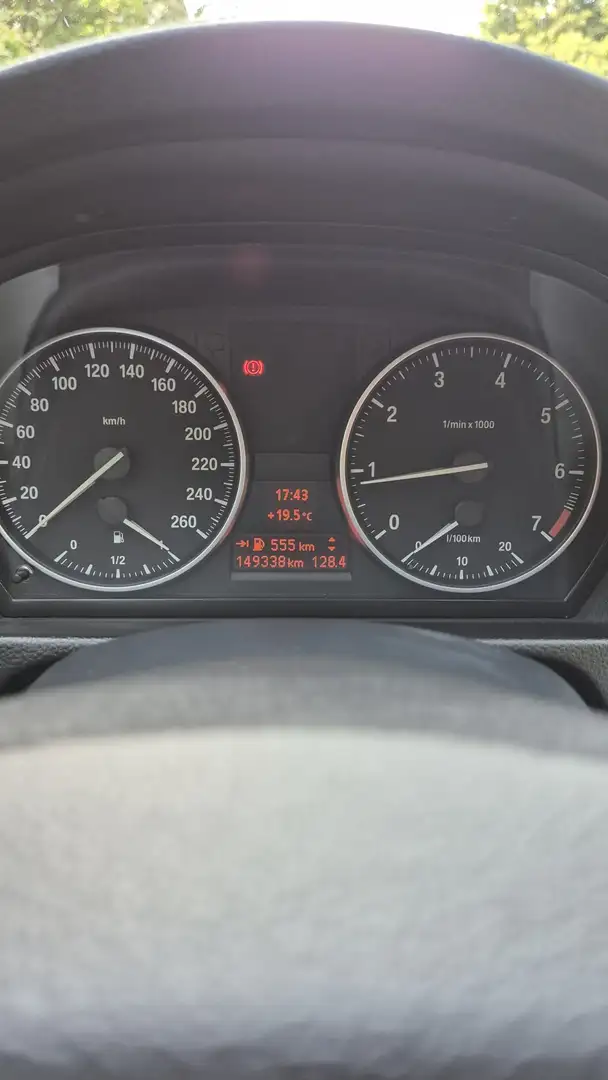 BMW 318 318i Schwarz - 2