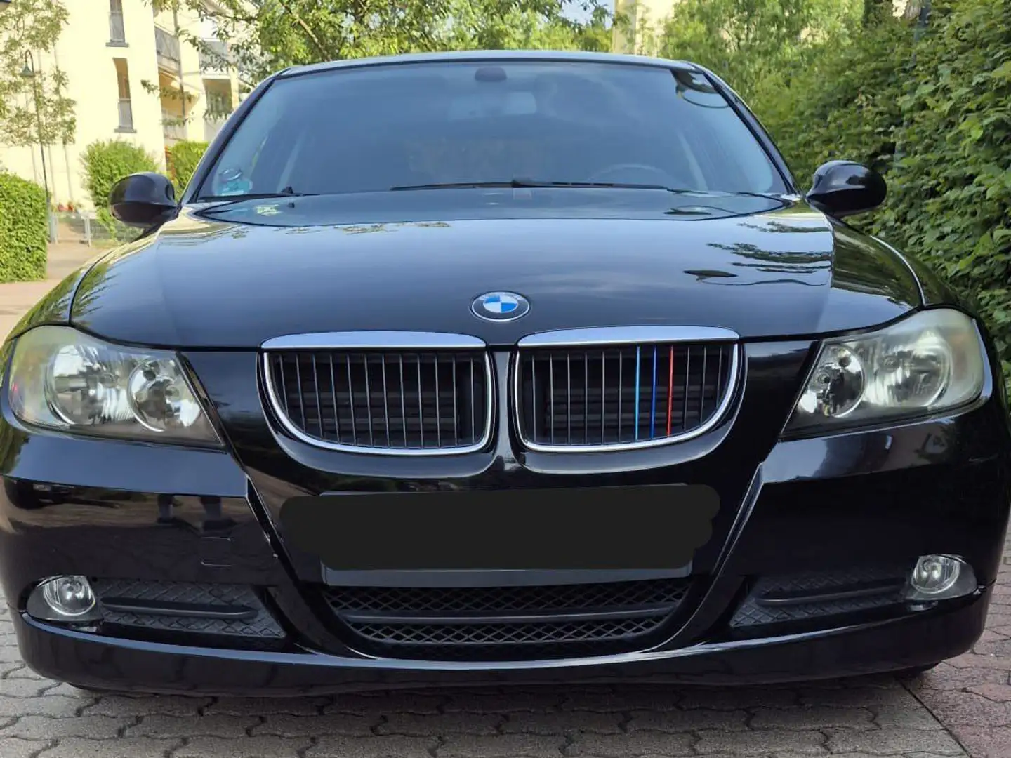 BMW 318 318i Schwarz - 1