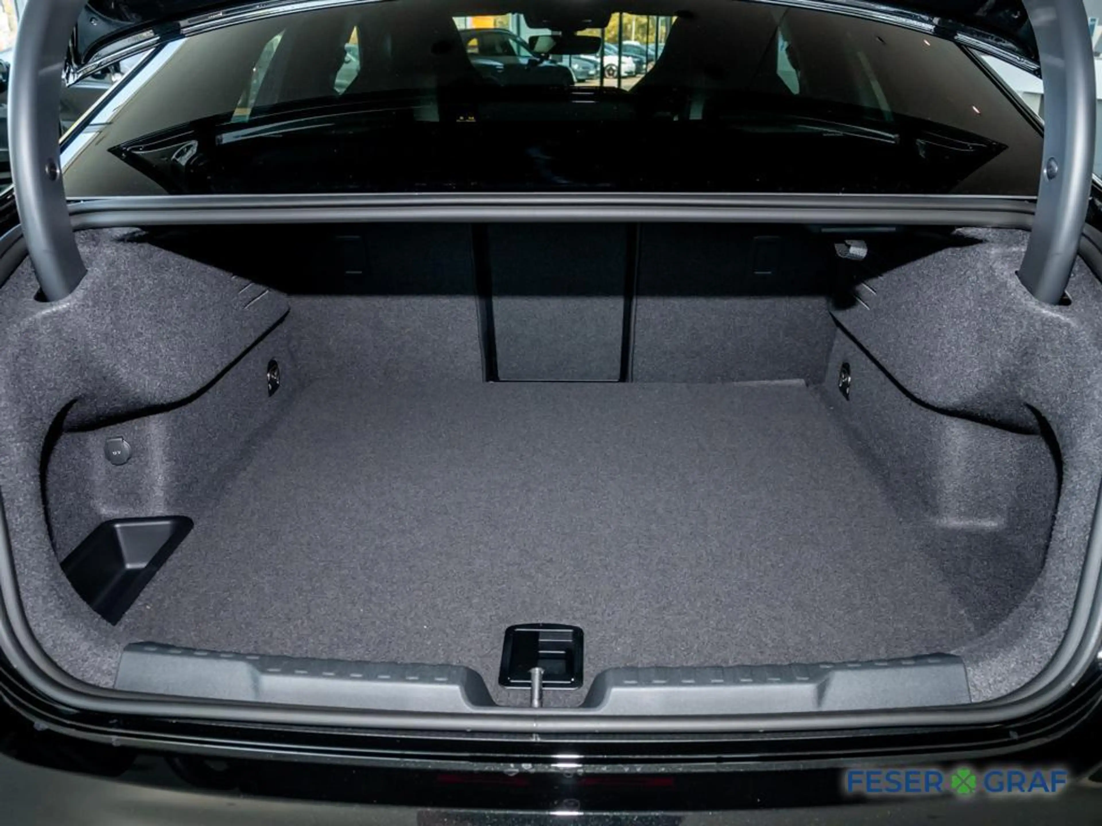 Audi RS3 Limo Vmax280/SpAgA/Pano/SONOS/Navi+ — photo 9