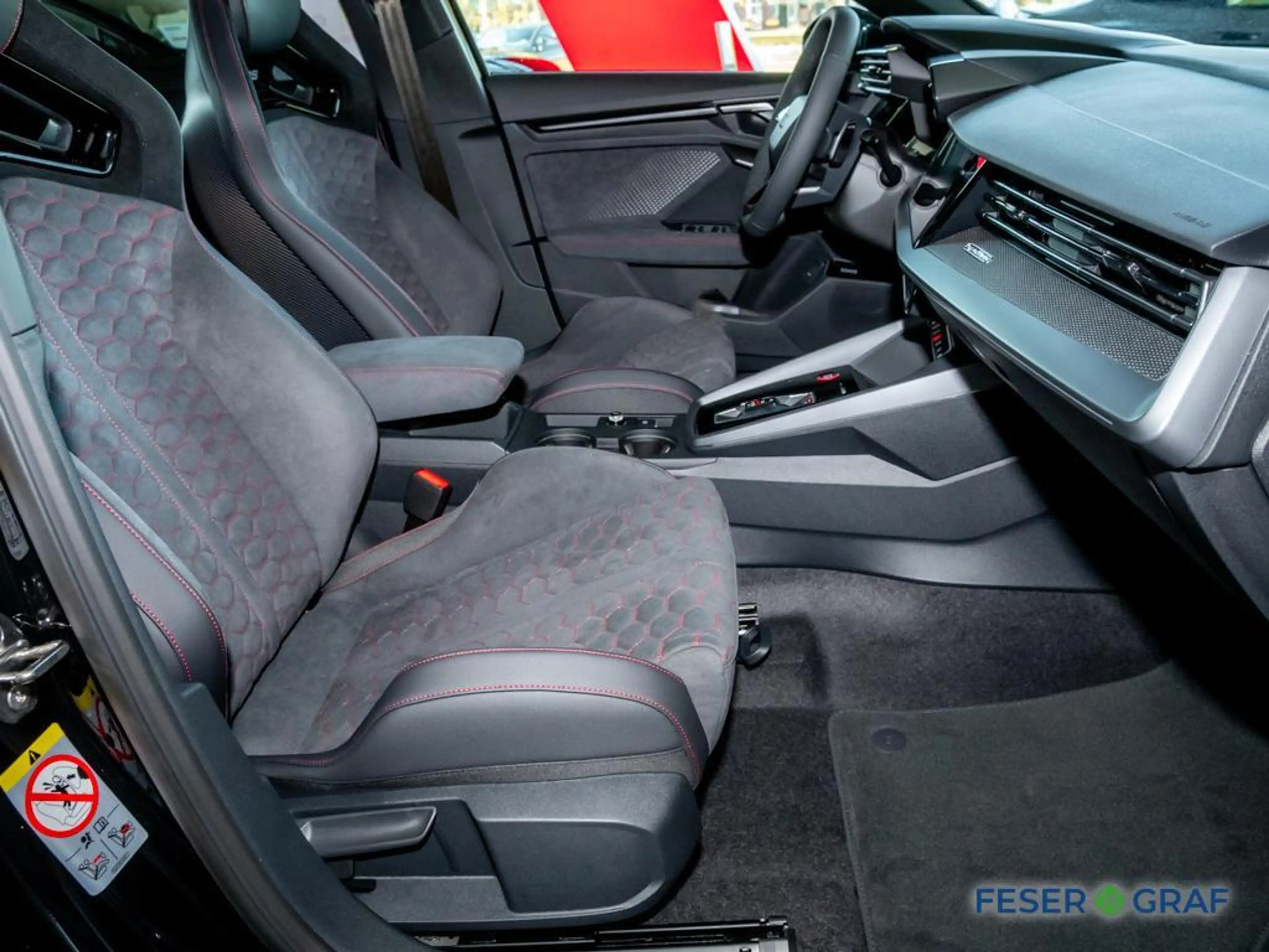 Audi RS3 Limo Vmax280/SpAgA/Pano/SONOS/Navi+ — photo 6