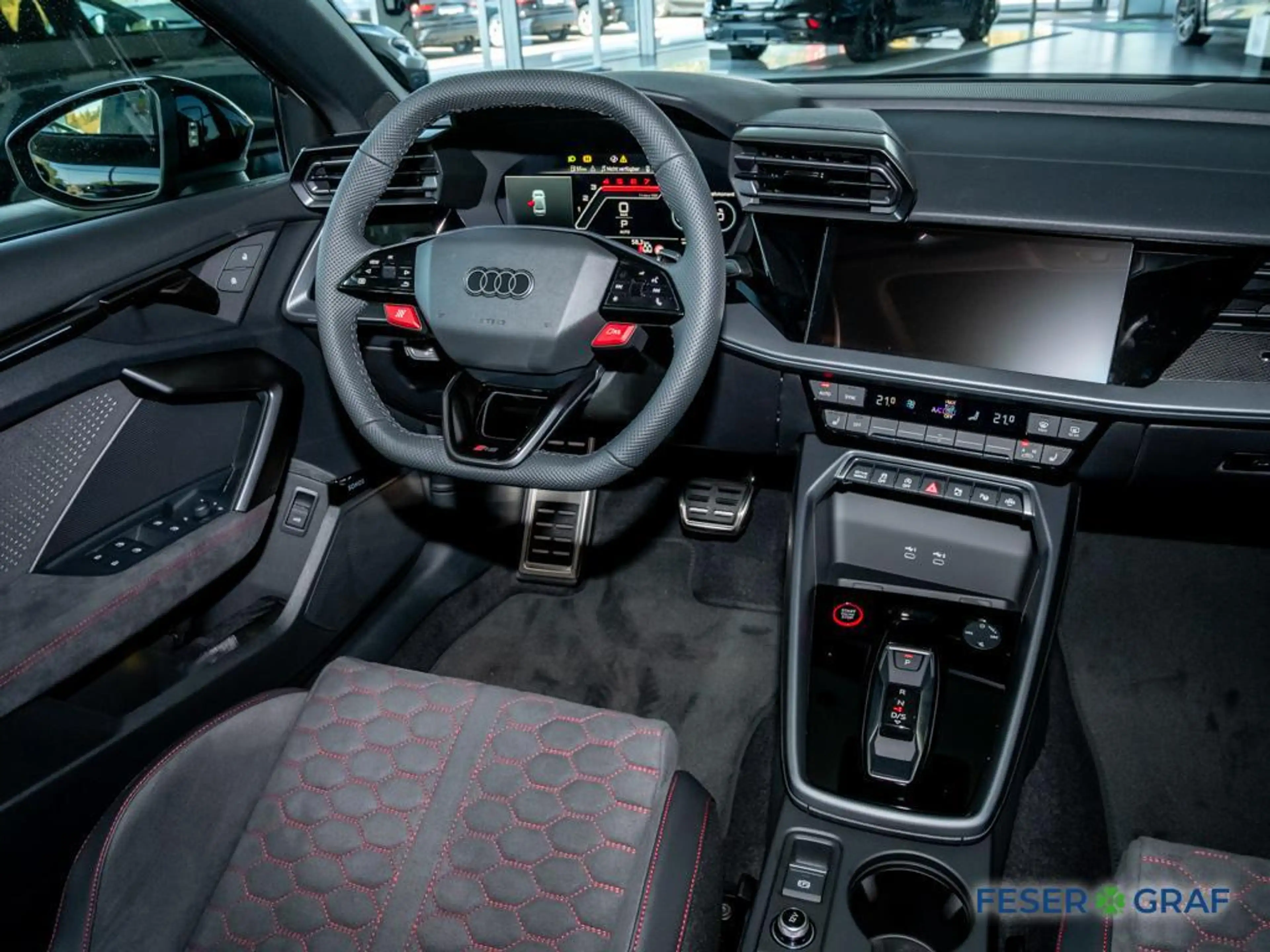Audi RS3 Limo Vmax280/SpAgA/Pano/SONOS/Navi+ — photo 4