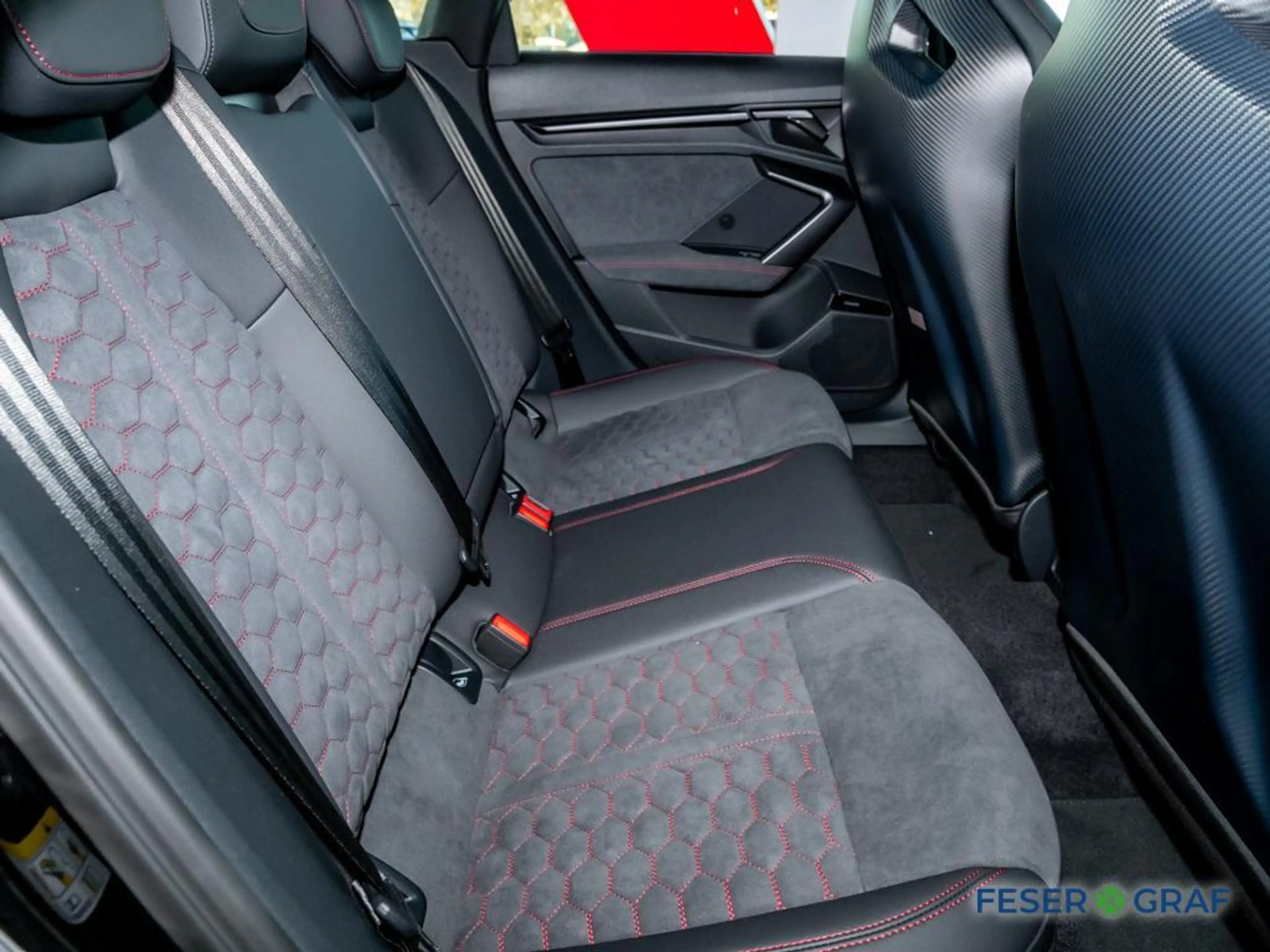 Audi RS3 Limo Vmax280/SpAgA/Pano/SONOS/Navi+ — photo 7