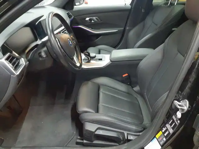 BMW 3 Series view 7
