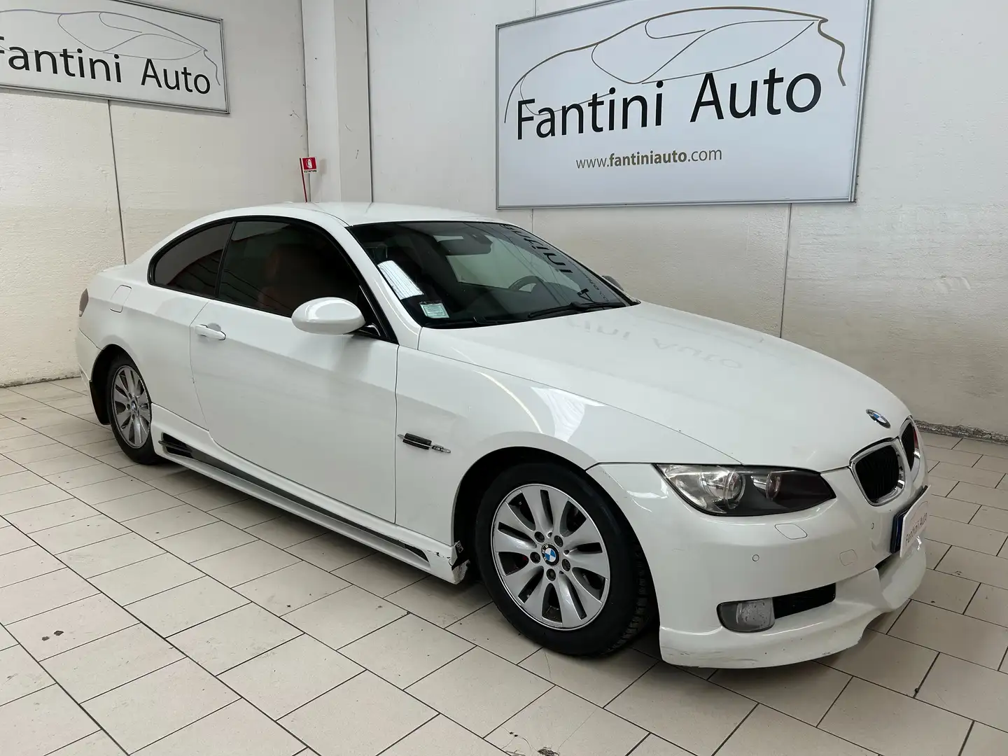 BMW 320 Coupe Msport 320d 177cv-Dettagli in Bio Weiß - 1