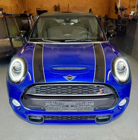 MINI Cooper SD 8G Automatik, ACC, LED, H&K, PANO, RFK