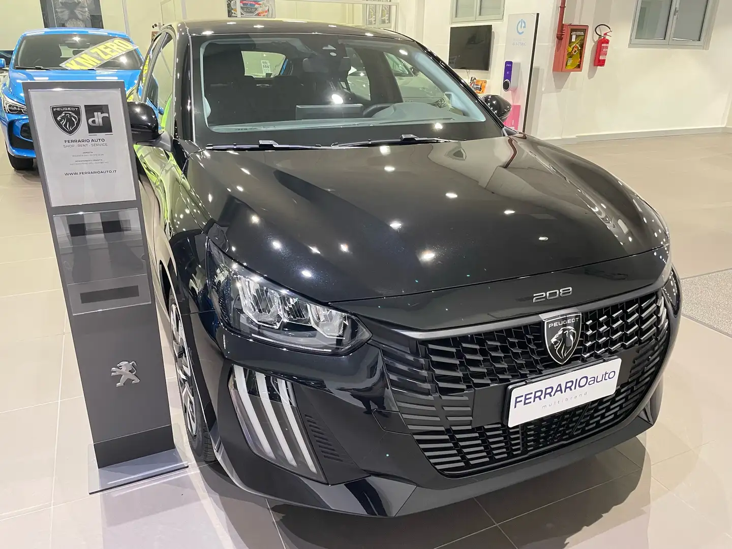 Peugeot 208 208 II 1.2 puretech Style - KM0 Schwarz - 2