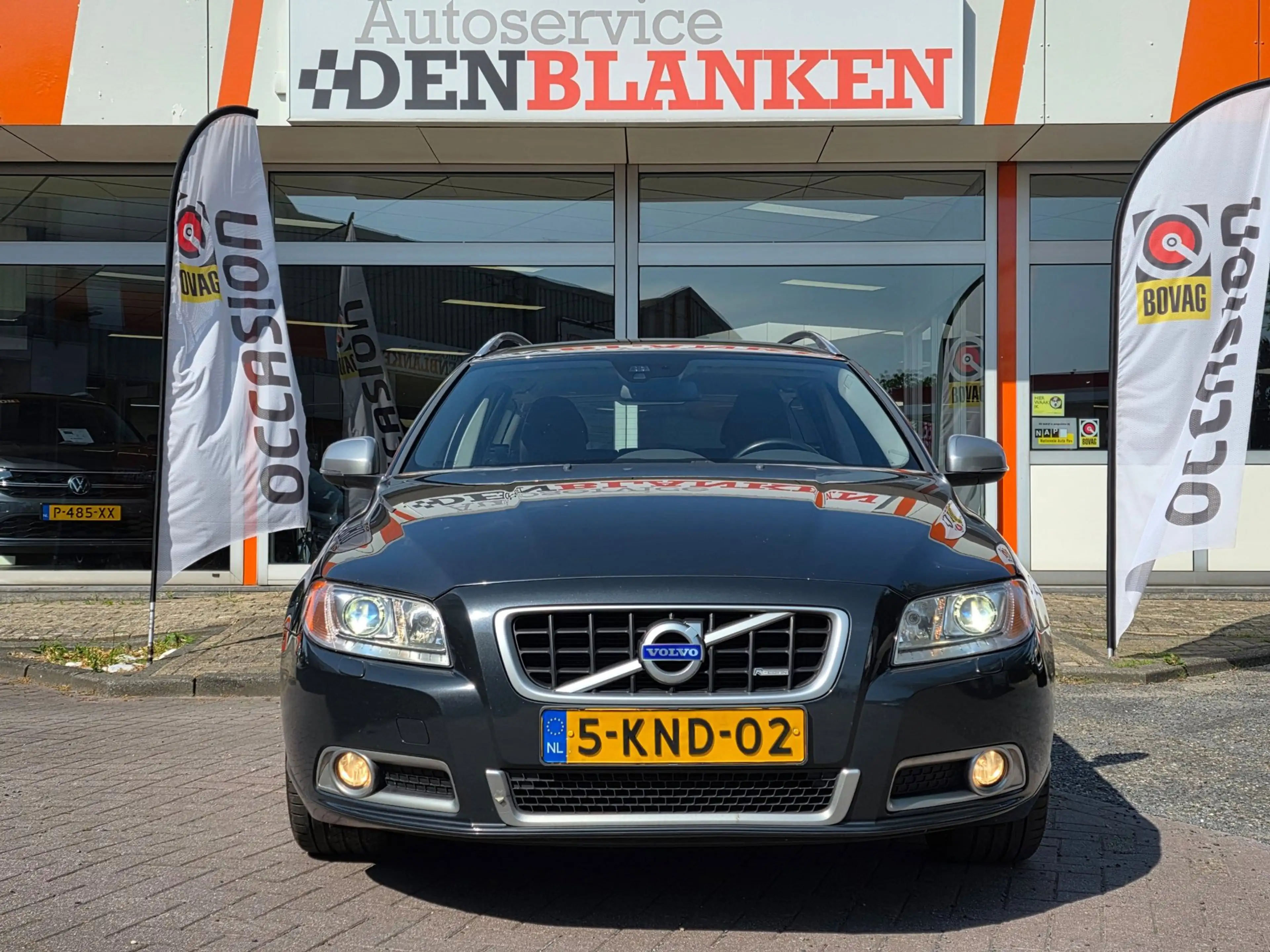 Volvo V70 1.6 T4 R-Edition Automaat BJ.2013 / Navi / Leder / — photo 2