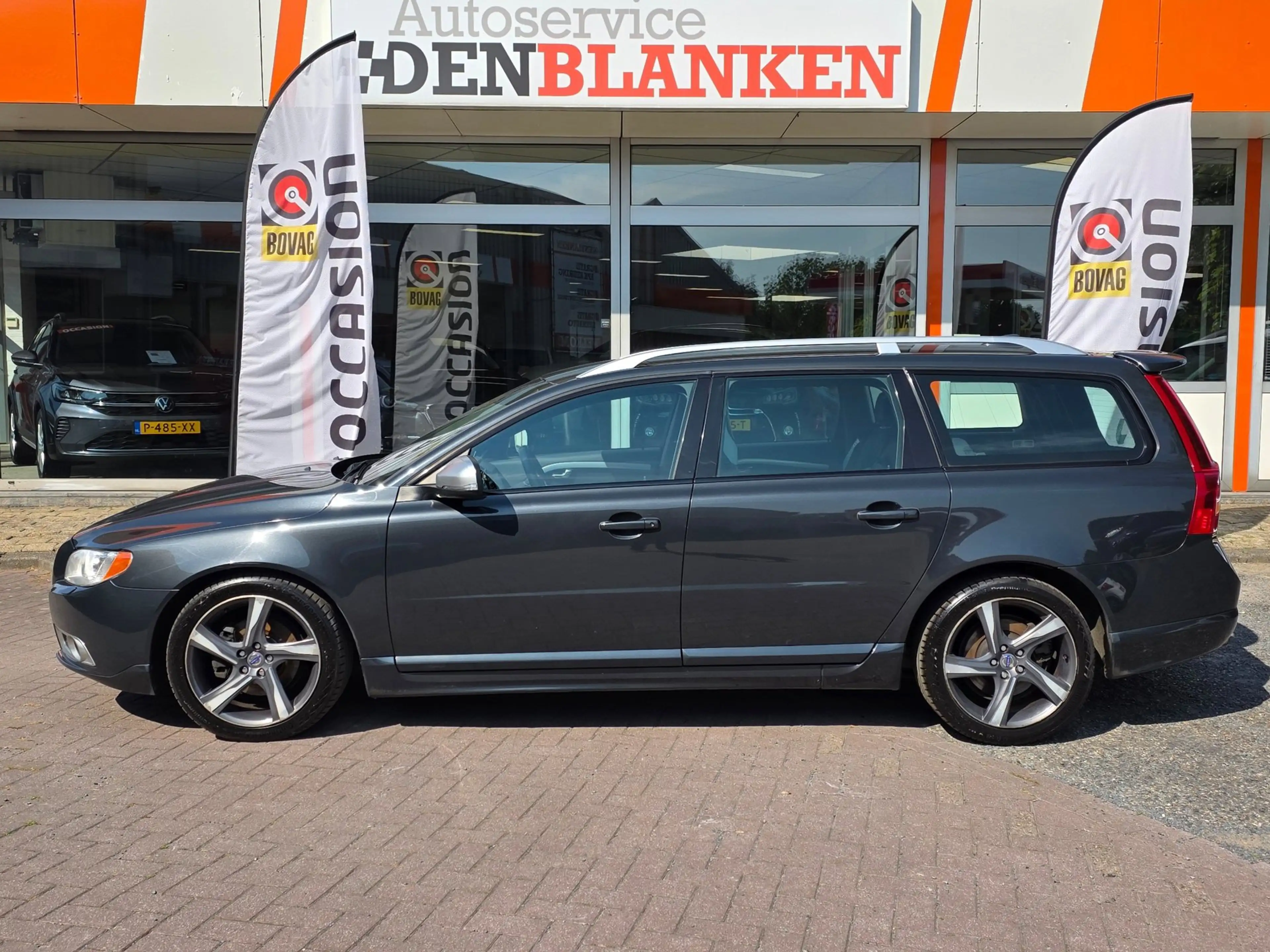 Volvo V70 1.6 T4 R-Edition Automaat BJ.2013 / Navi / Leder / — photo 5