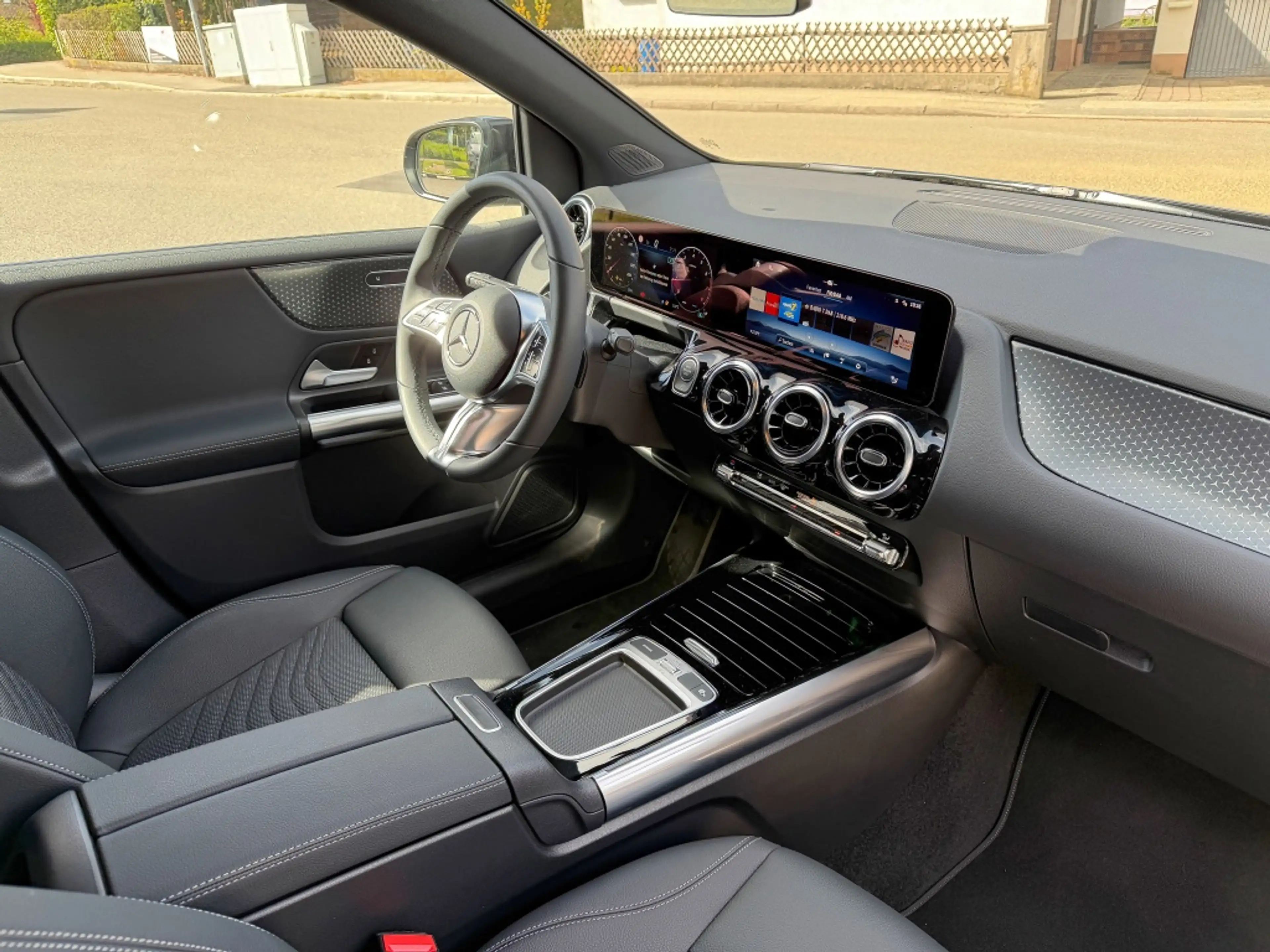 Mercedes-Benz B 200 Progressive Night AHK WinterP+M&S16" MultB — photo 6
