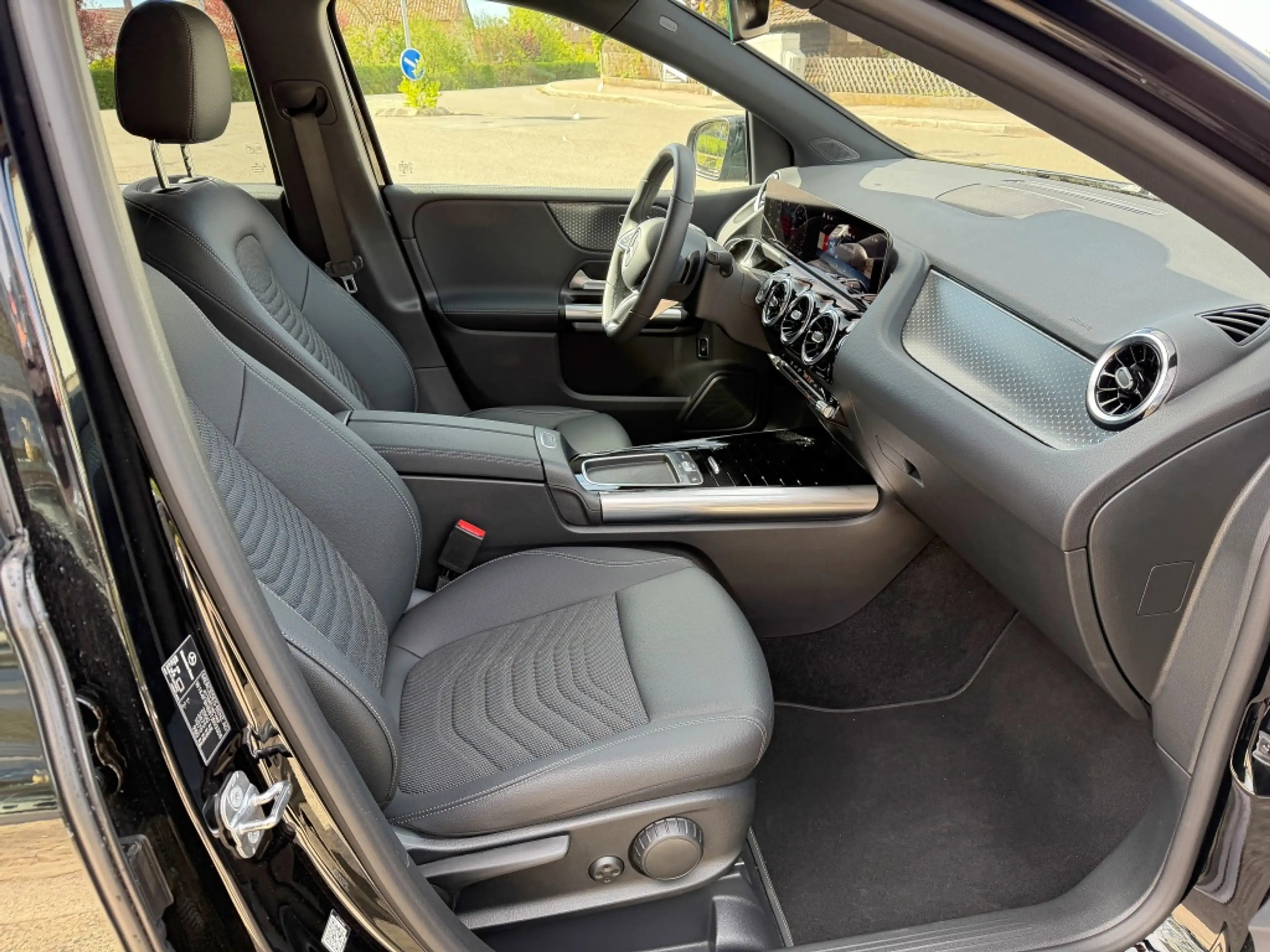 Mercedes-Benz B 200 Progressive Night AHK WinterP+M&S16" MultB — photo 5