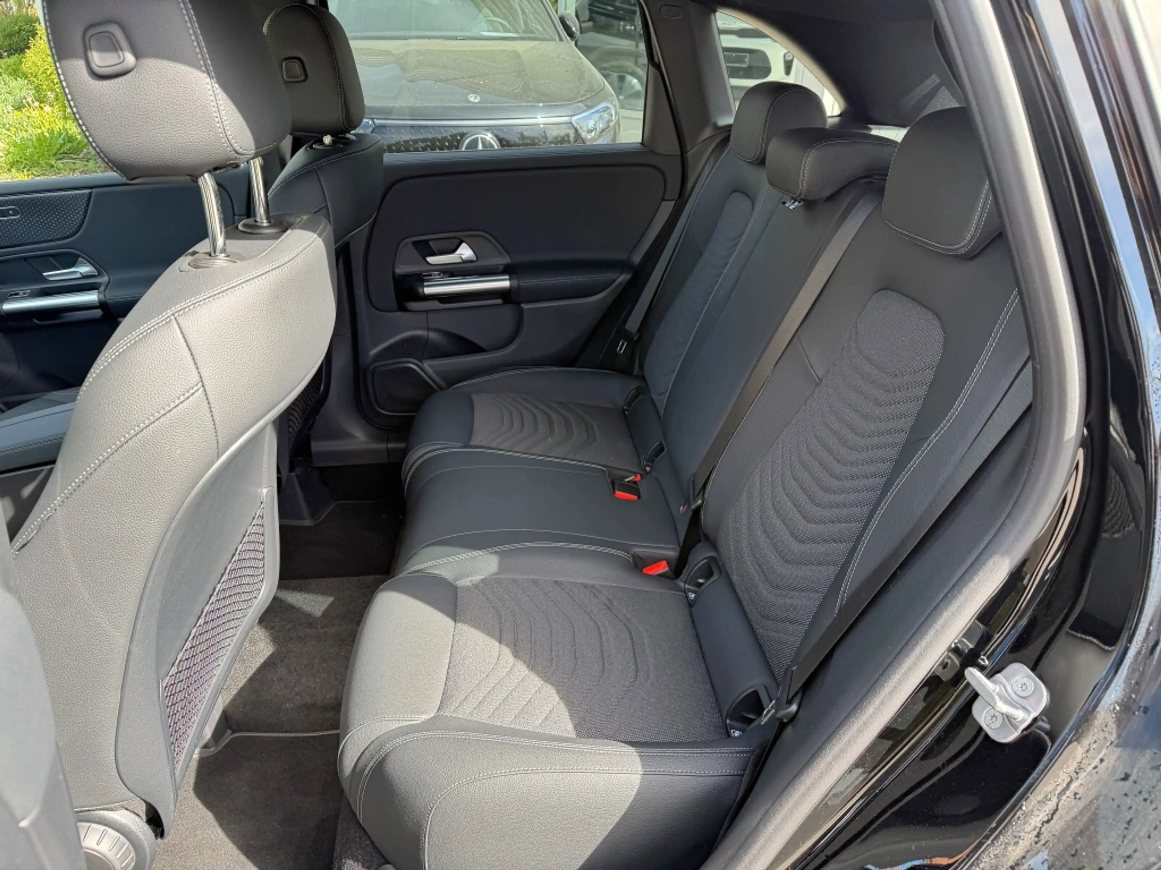 Mercedes-Benz B 200 Progressive Night AHK WinterP+M&S16" MultB — photo 14