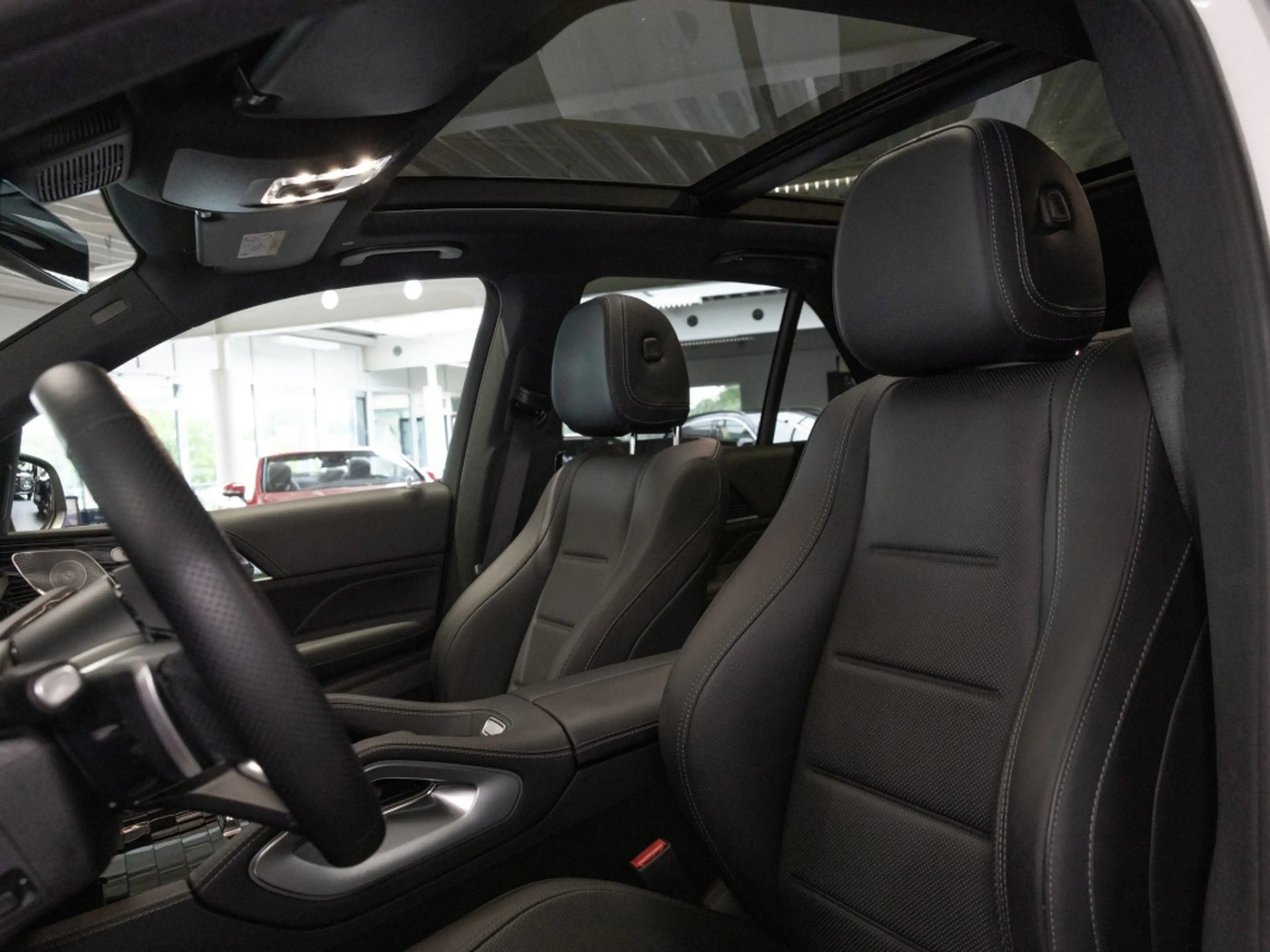 Mercedes-Benz GLE 580 4M , AMG BURM NIGHT PREMIUM WIDE MEMO — photo 8