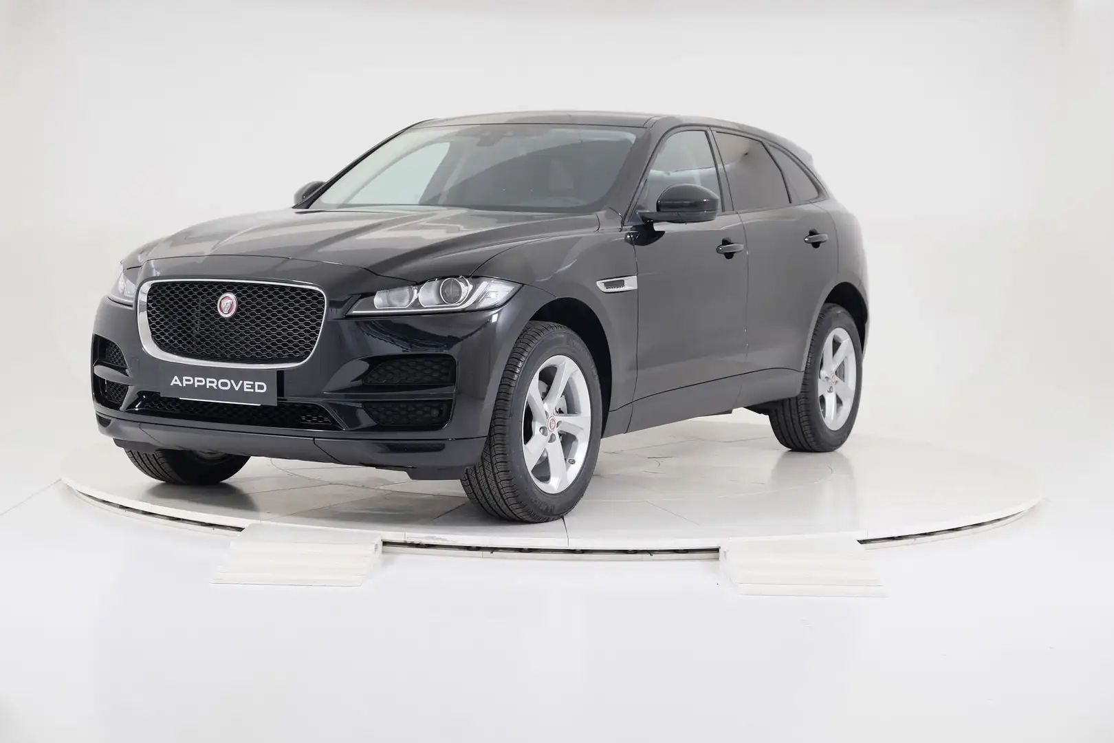 Jaguar F-Pace 2015 Diesel 2.0d i4 Pure awd 180cv my18 Nero - 1