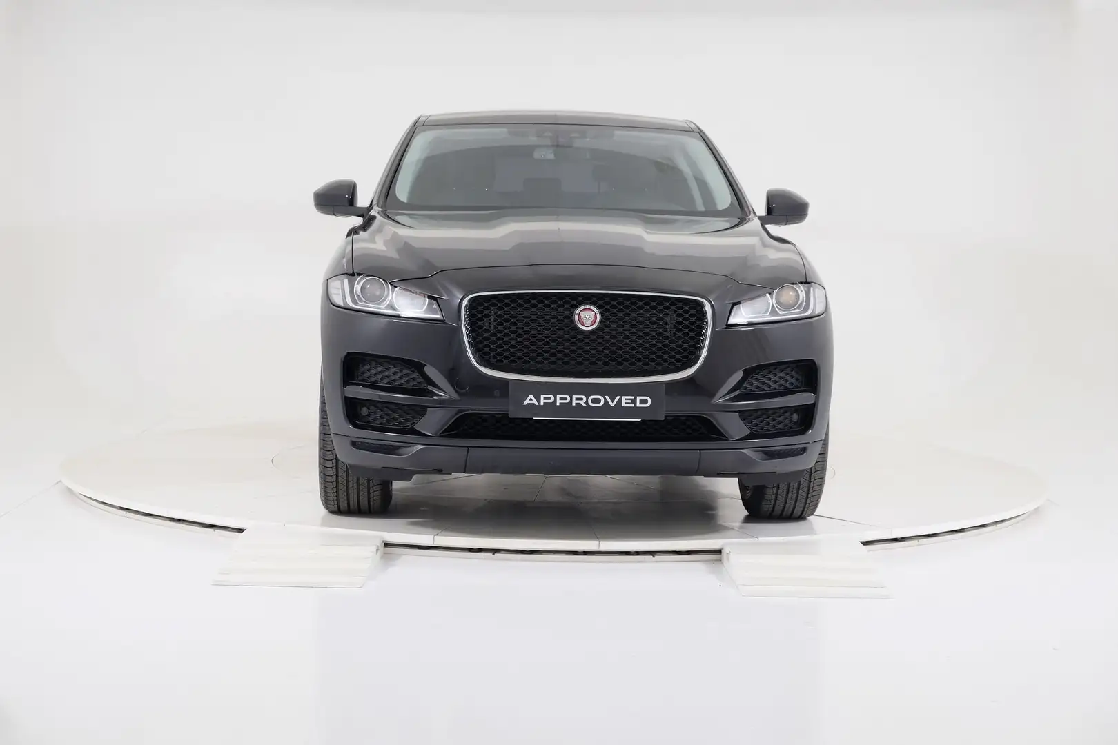 Jaguar F-Pace 2015 Diesel 2.0d i4 Pure awd 180cv my18 Nero - 2