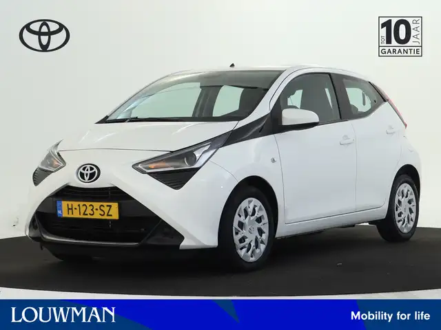 Toyota Aygo 1.0 VVT-i x-play | Airco | Bluetooth | Achteruitri