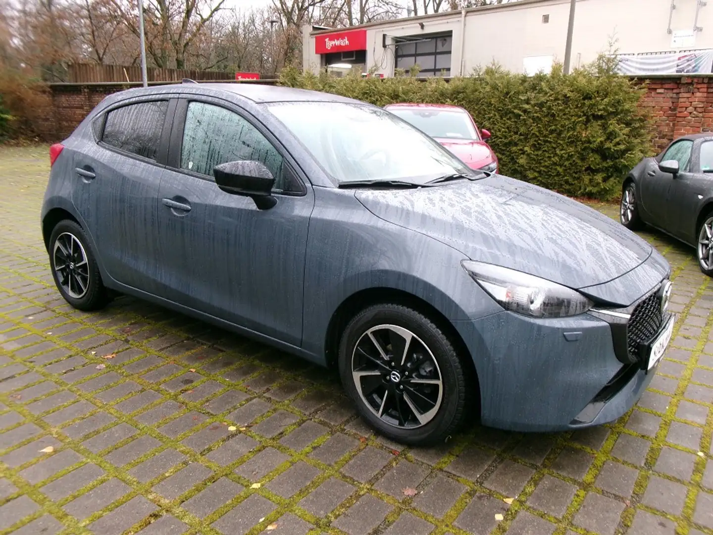Mazda 2 1.5L e-SKYACTIV G 115ps Mazda2 2023 5HB 1.5L e-SKY Grau - 2