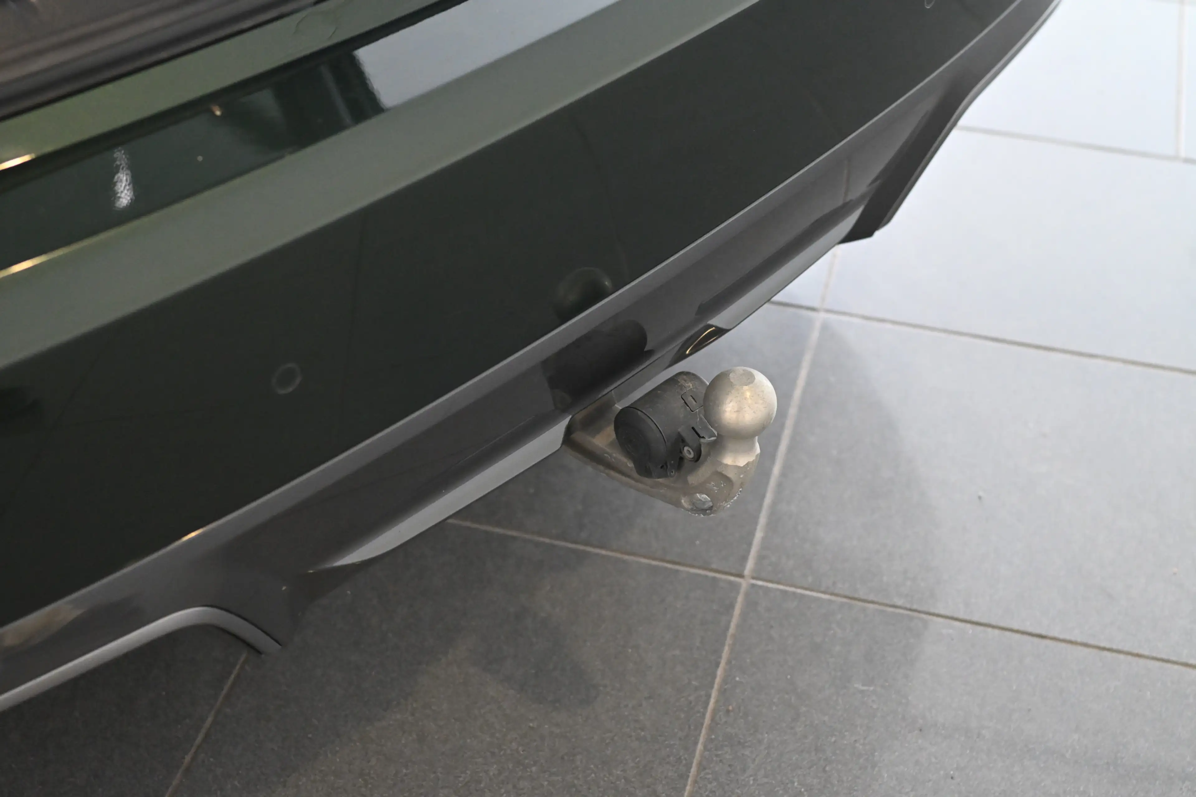 BMW i4 35 eDrive M Sport AHK GSD ACC H&K Laser 20 — photo 8