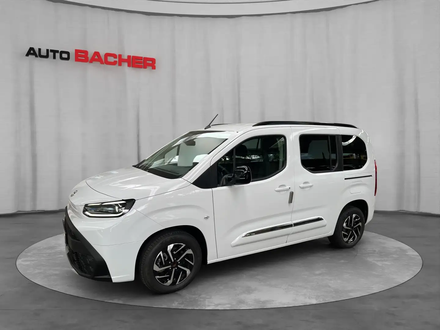 Toyota Proace City Verso 1,5 l Family Blanc - 1