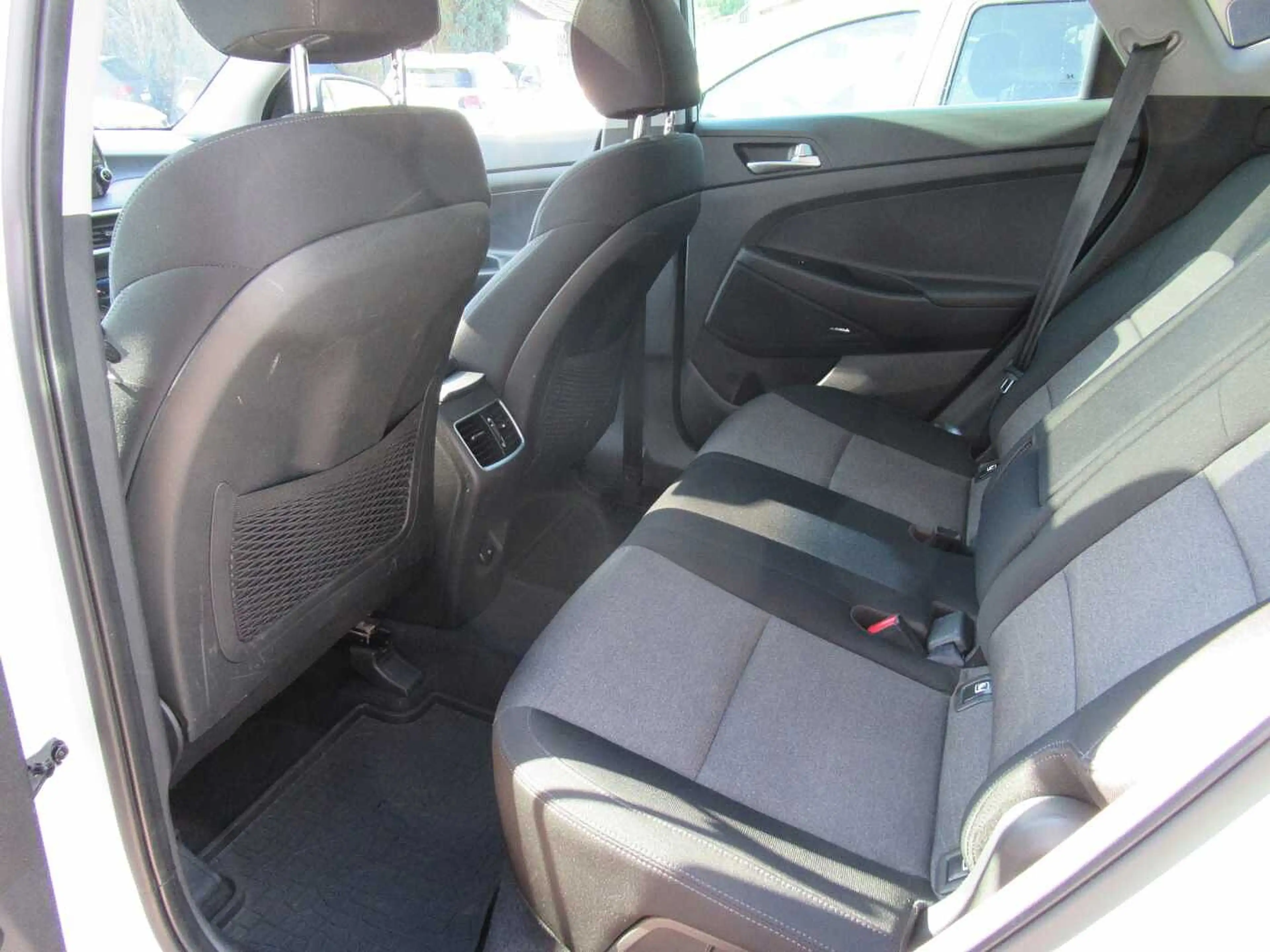 Hyundai TUCSON 1.6 GDi Advantage — photo 8