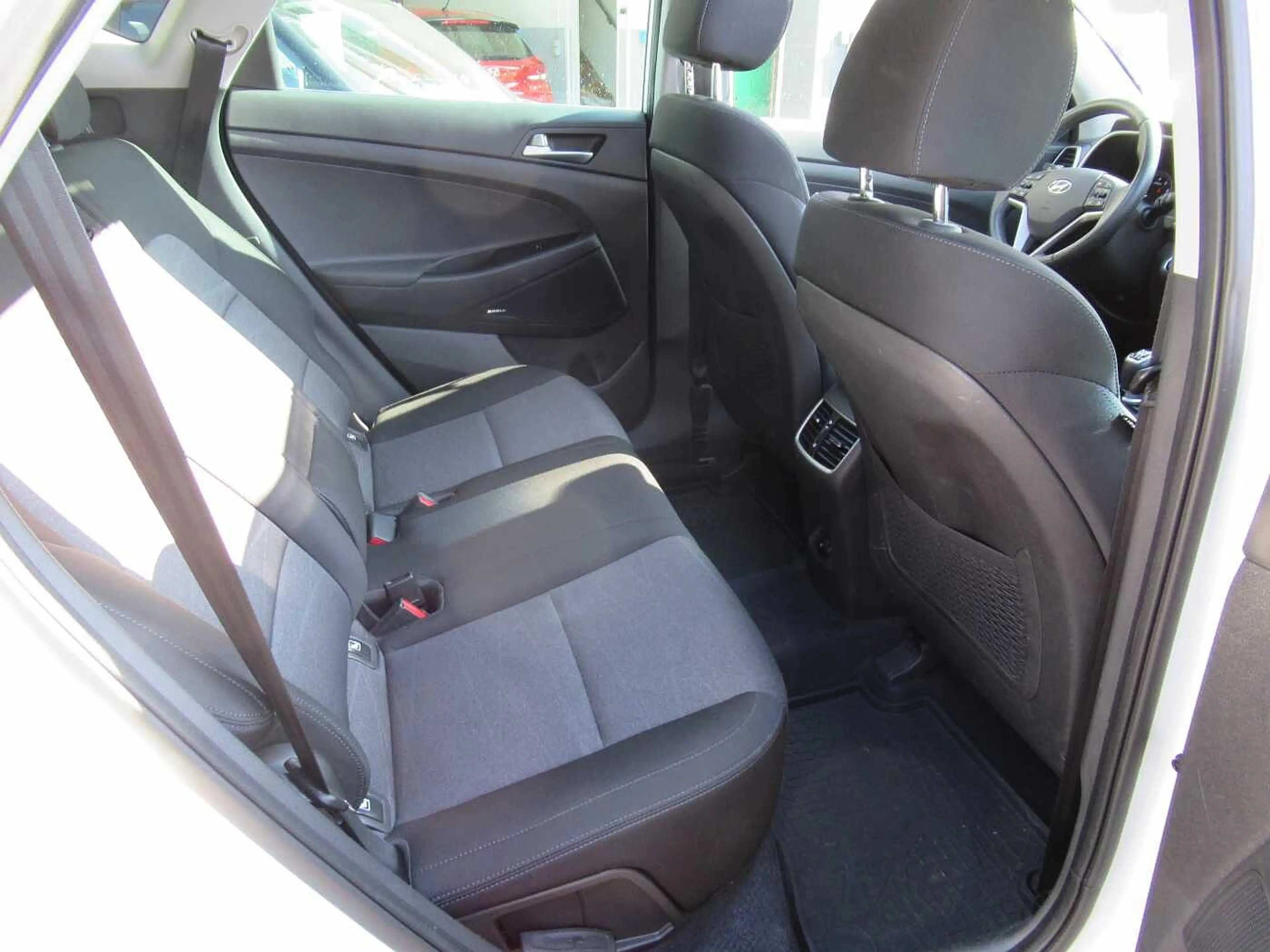 Hyundai TUCSON 1.6 GDi Advantage — photo 13