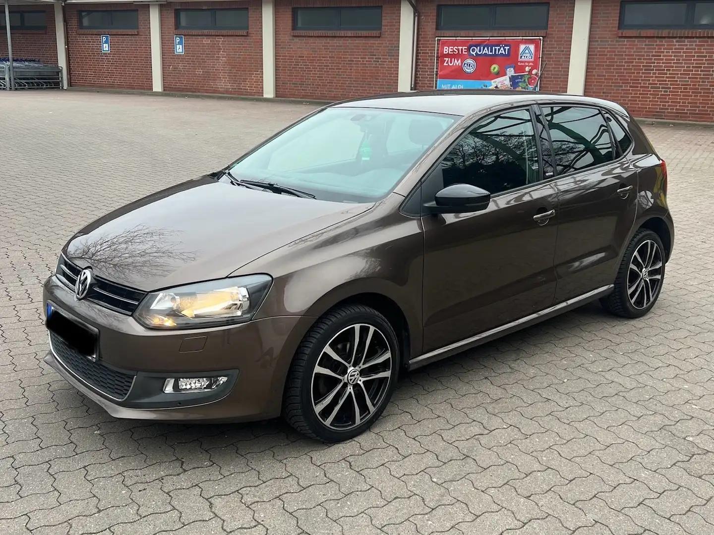 Volkswagen Polo Polo 1.6 TDI DSGBlack/Silver Edition Brons - 1