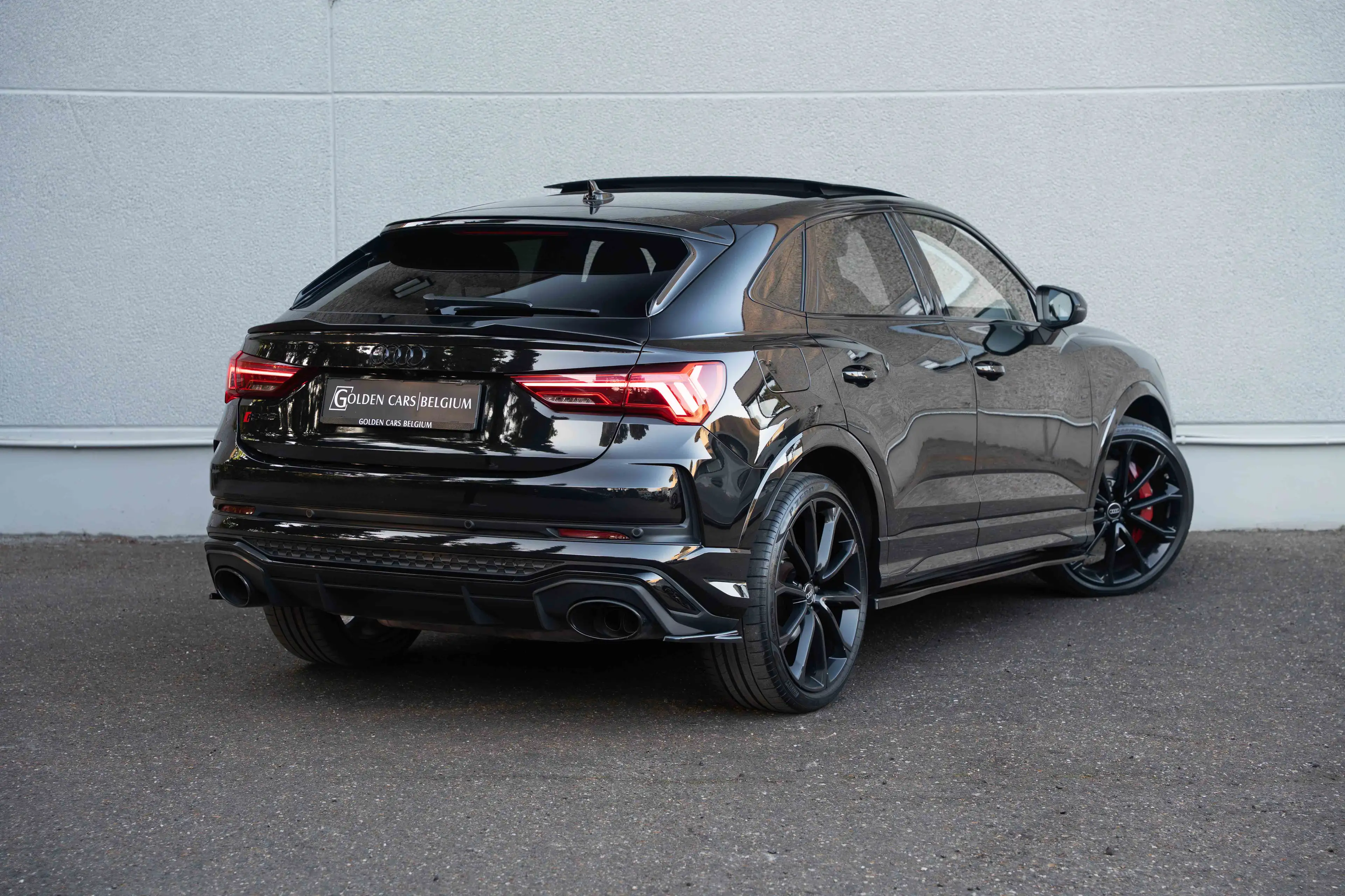 Audi RS Q3 Sportback 2.5 TFSI MATRIX/PANO/MAXTON/SONOS3D/AMBIENTE/360°/CARPLAY — photo 8