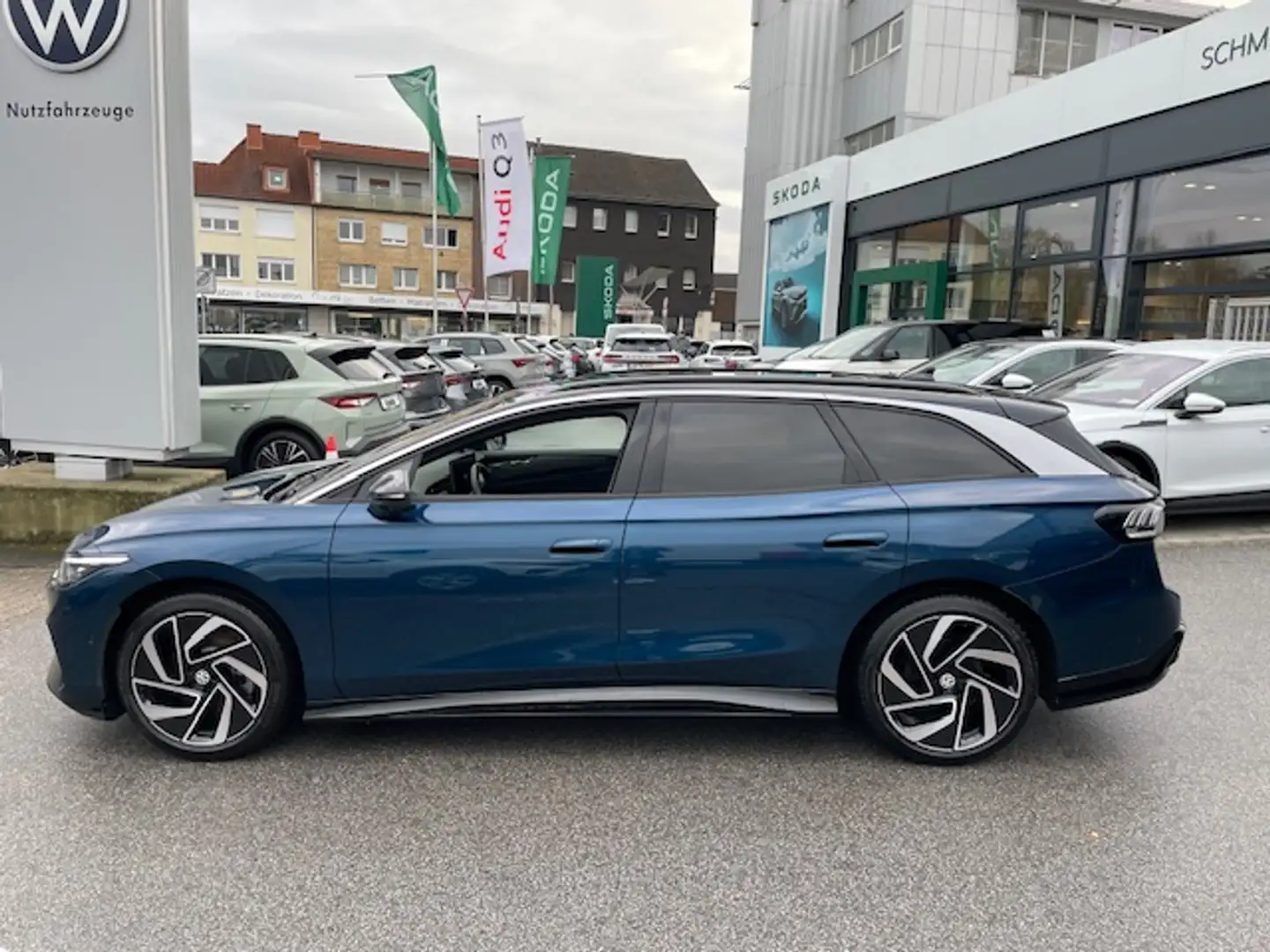 Volkswagen ID.7 Tourer Pro Panoramad. AHK R-Kamera 20Zoll SideA... Blau - 2