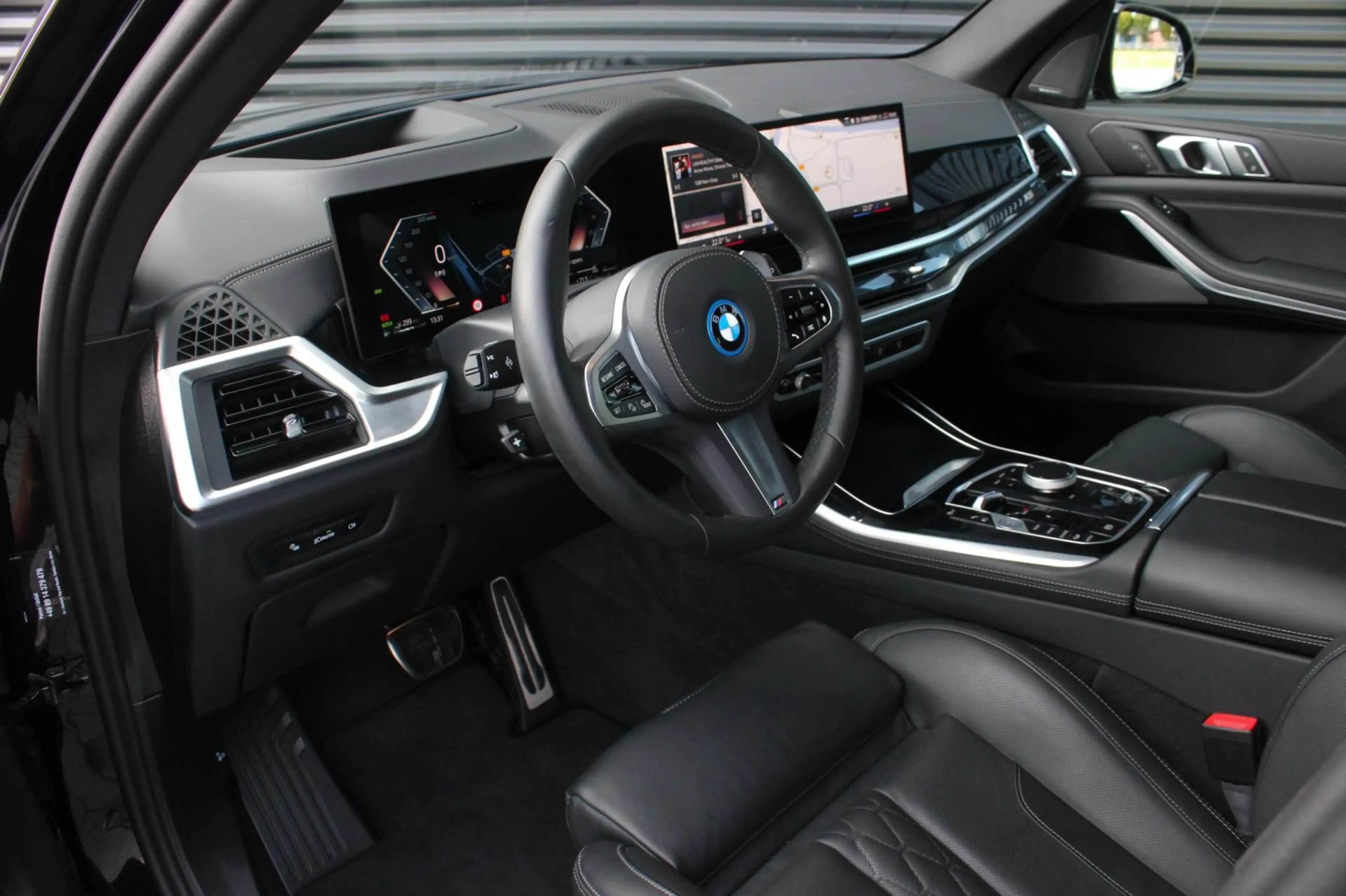 BMW X5 XDrive50e High Executive M-SPORT PRO / M-SEATS / S — photo 24