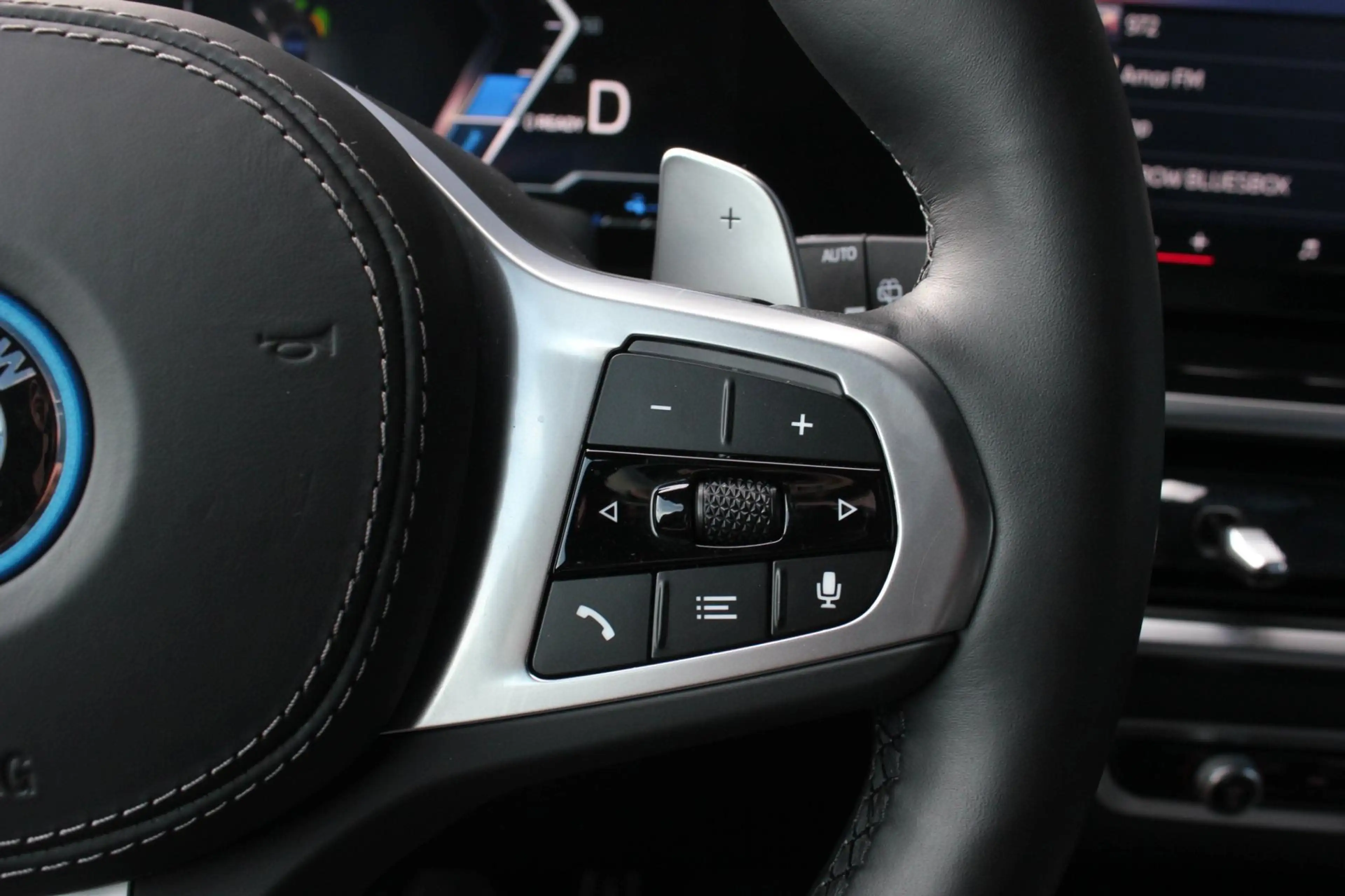 BMW X5 XDrive50e High Executive M-SPORT PRO / M-SEATS / S — photo 47