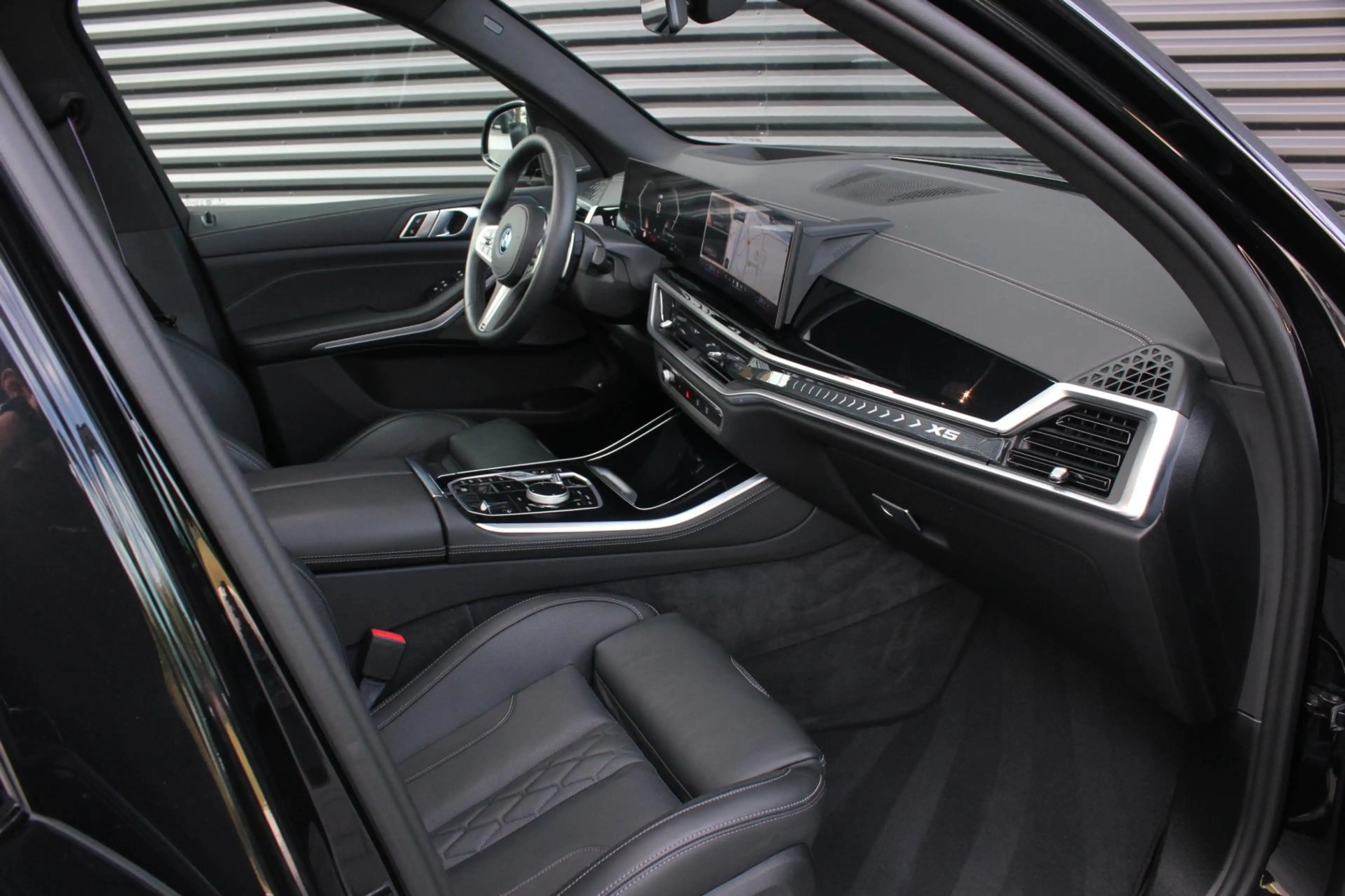 BMW X5 XDrive50e High Executive M-SPORT PRO / M-SEATS / S — photo 18