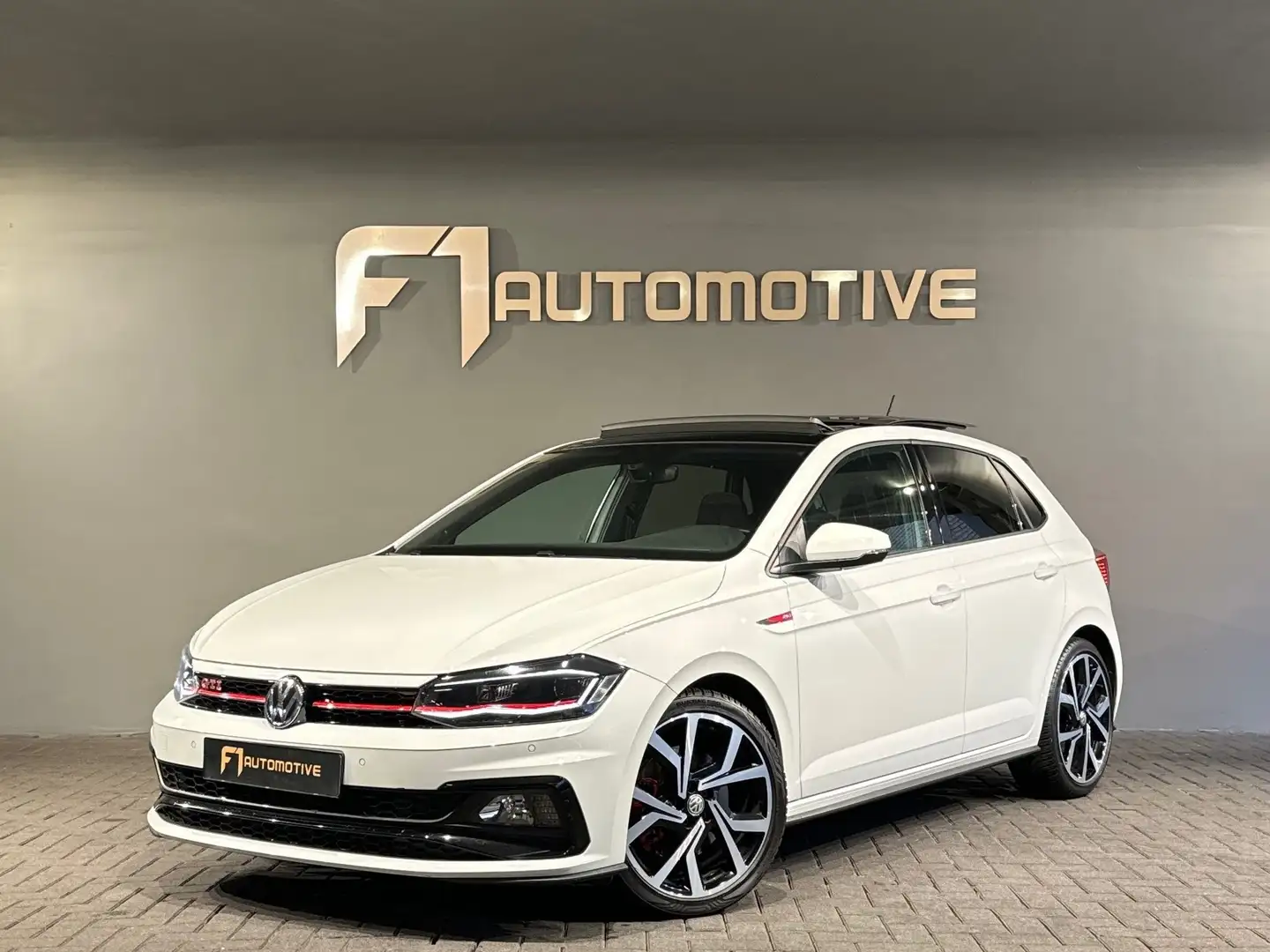 Volkswagen Polo GTI 2.0 TSI Pano|Beats|Sfeer|ACC|Virtual Wit - 1
