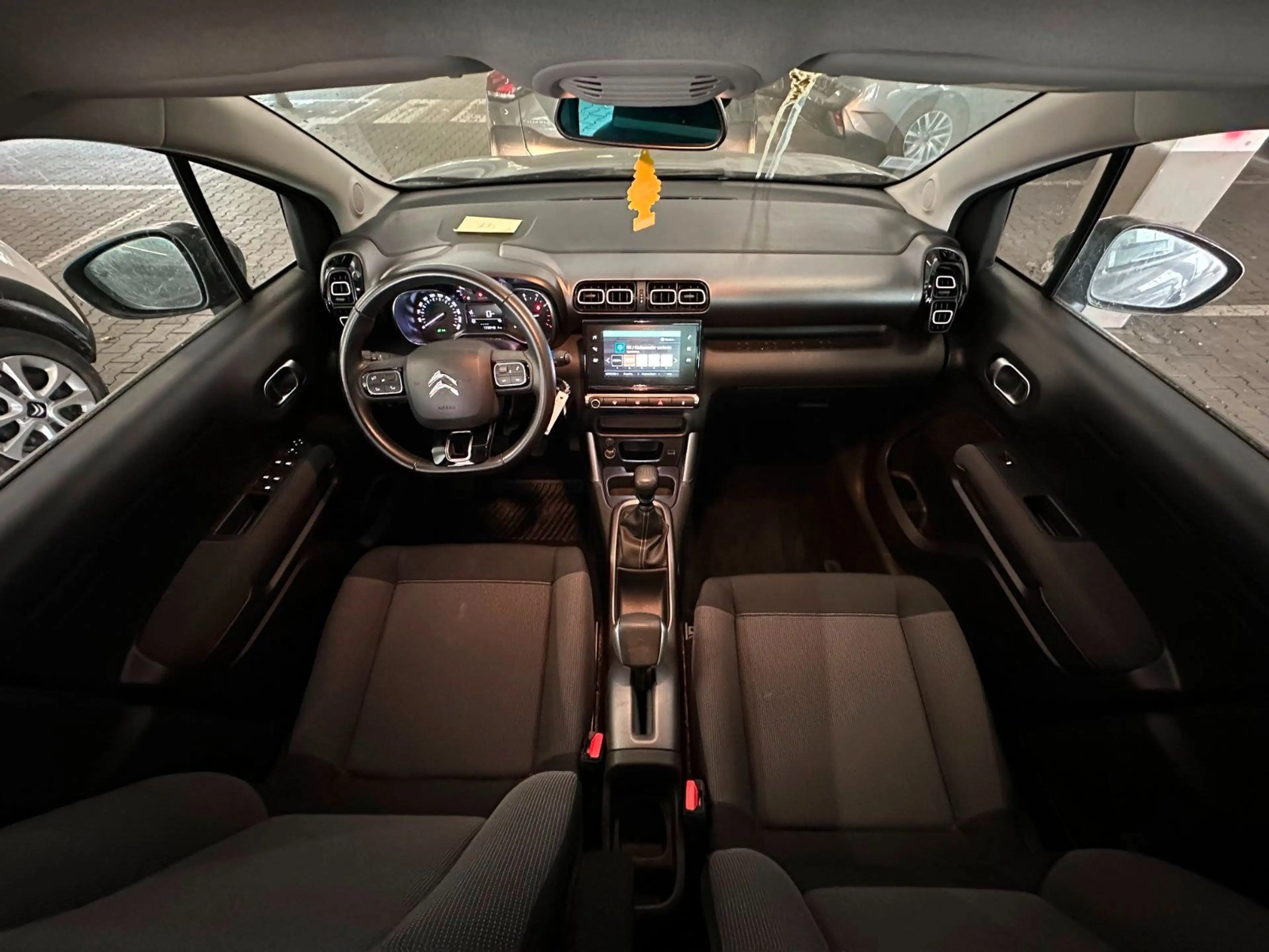 Citroen C3 Aircross C3 Aircross Shine NAVI. PDC. BT. HALBLEDER — photo 9