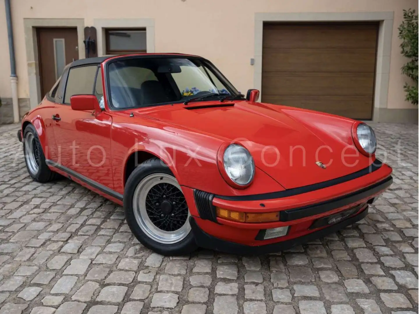 Porsche 911 Carrera 3.2 Targa Rouge - 2