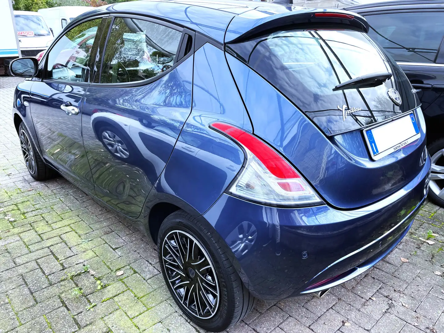 Lancia Ypsilon Ypsilon III 2021 1.0 firefly hybrid Gold S&S Bleu - 2