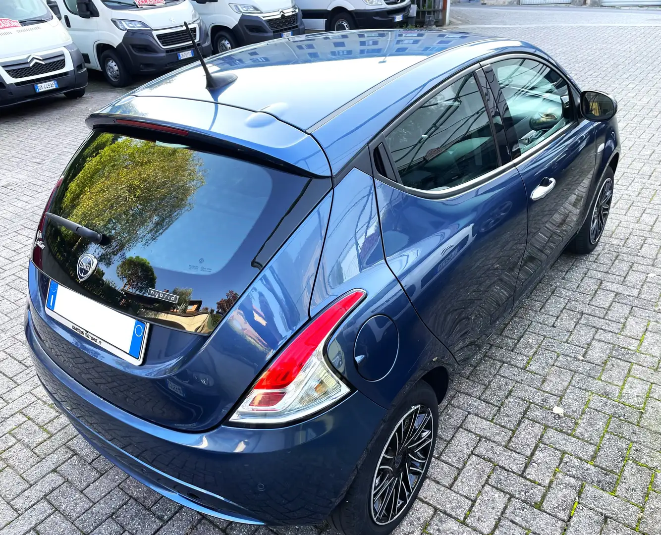 Lancia Ypsilon Ypsilon III 2021 1.0 firefly hybrid Gold S&S Blu/Azzurro - 2