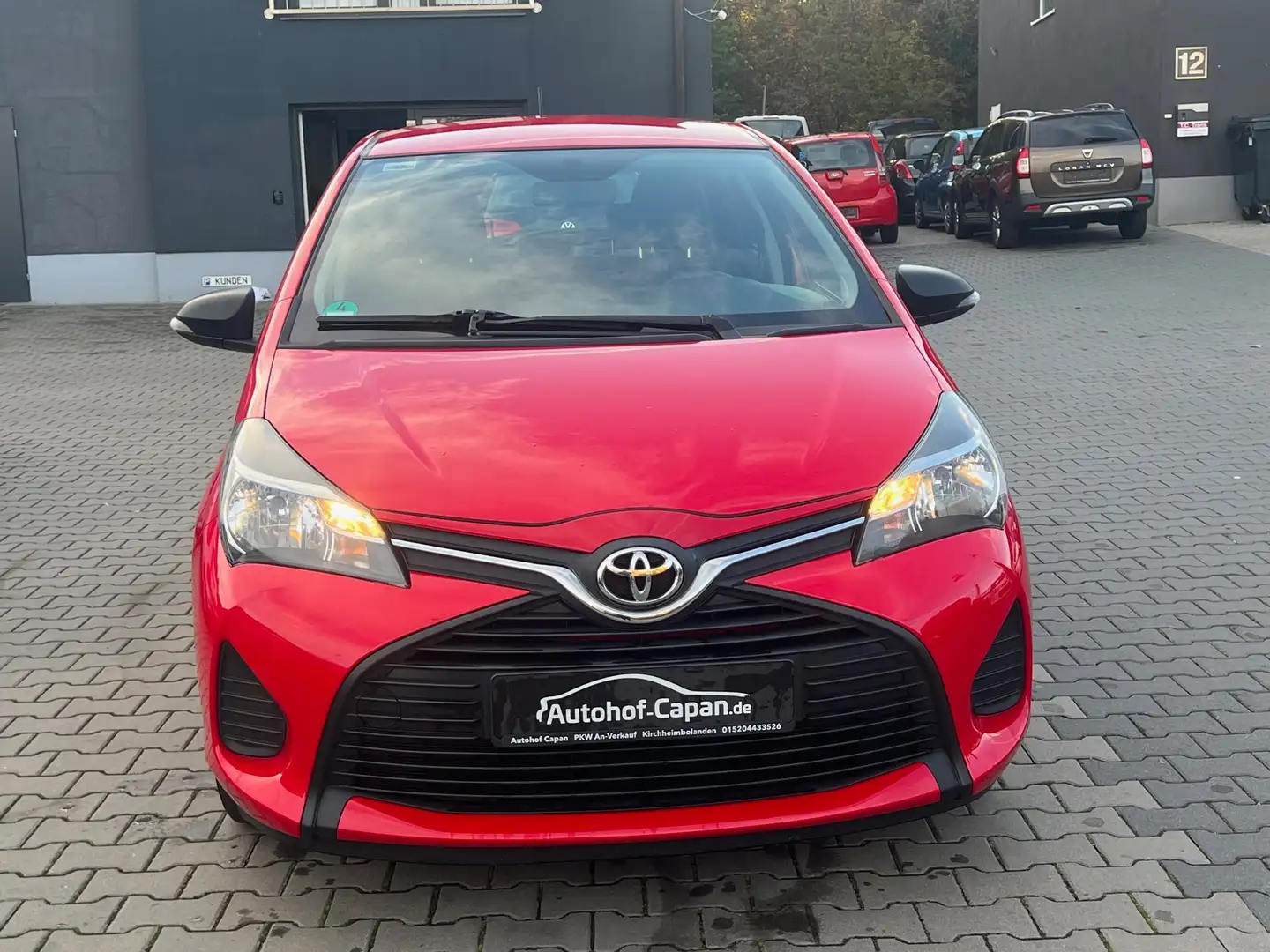 Toyota Yaris Yaris Basis 1.0 /Klima/1Ha/Eu6/TÜV NEU/ZV/5Tur/ Rot - 2
