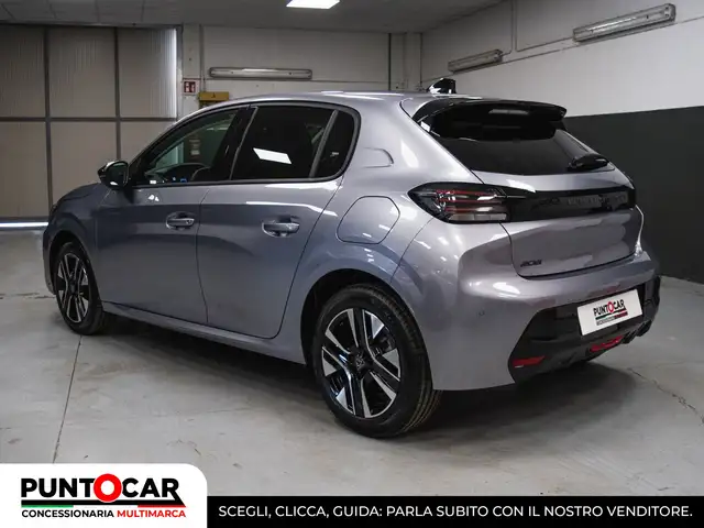 Peugeot 208 view 5
