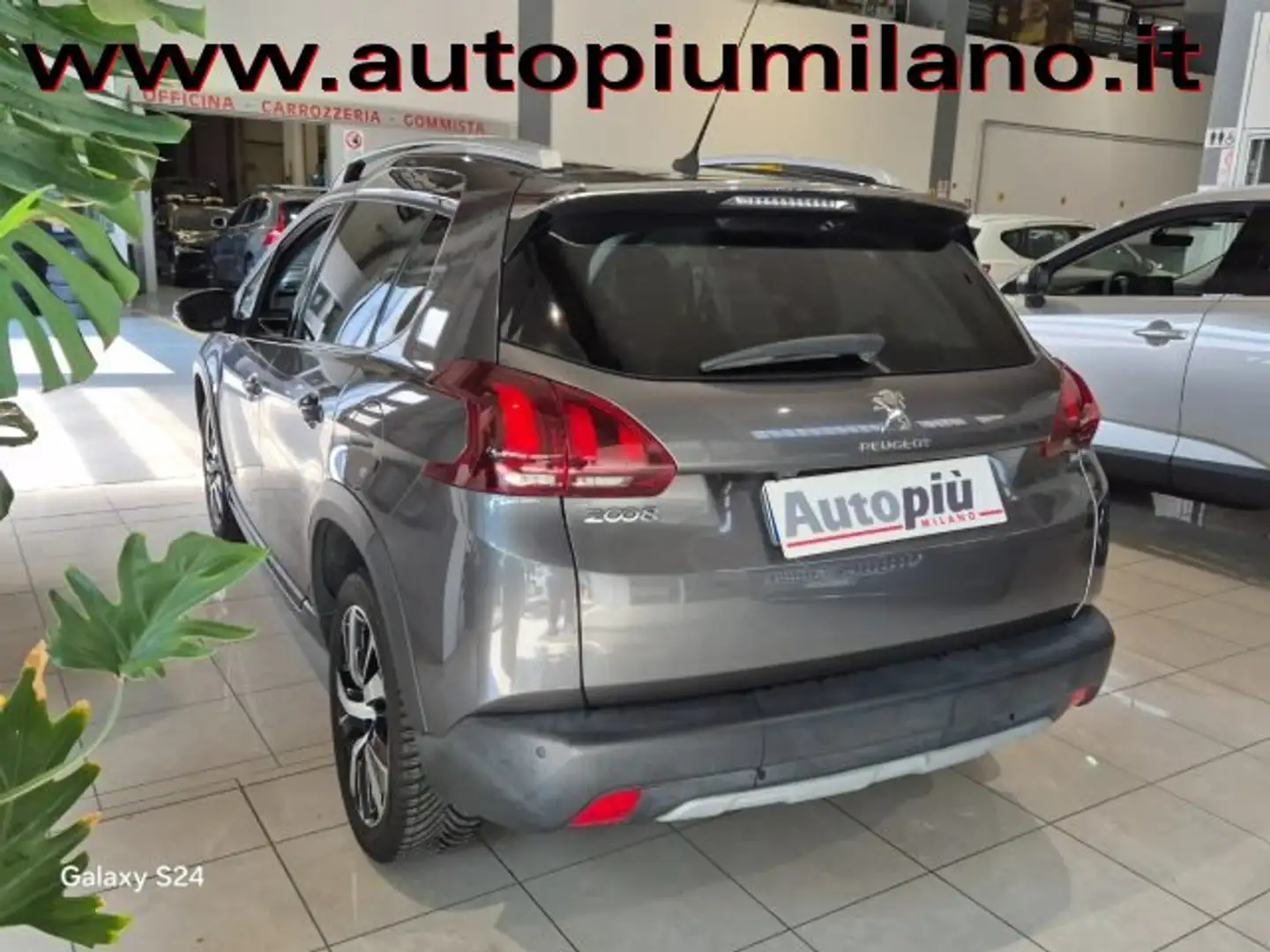 Peugeot 2008 2008 1.6 bluehdi Black Matt 100cv my17 Grigio - 2