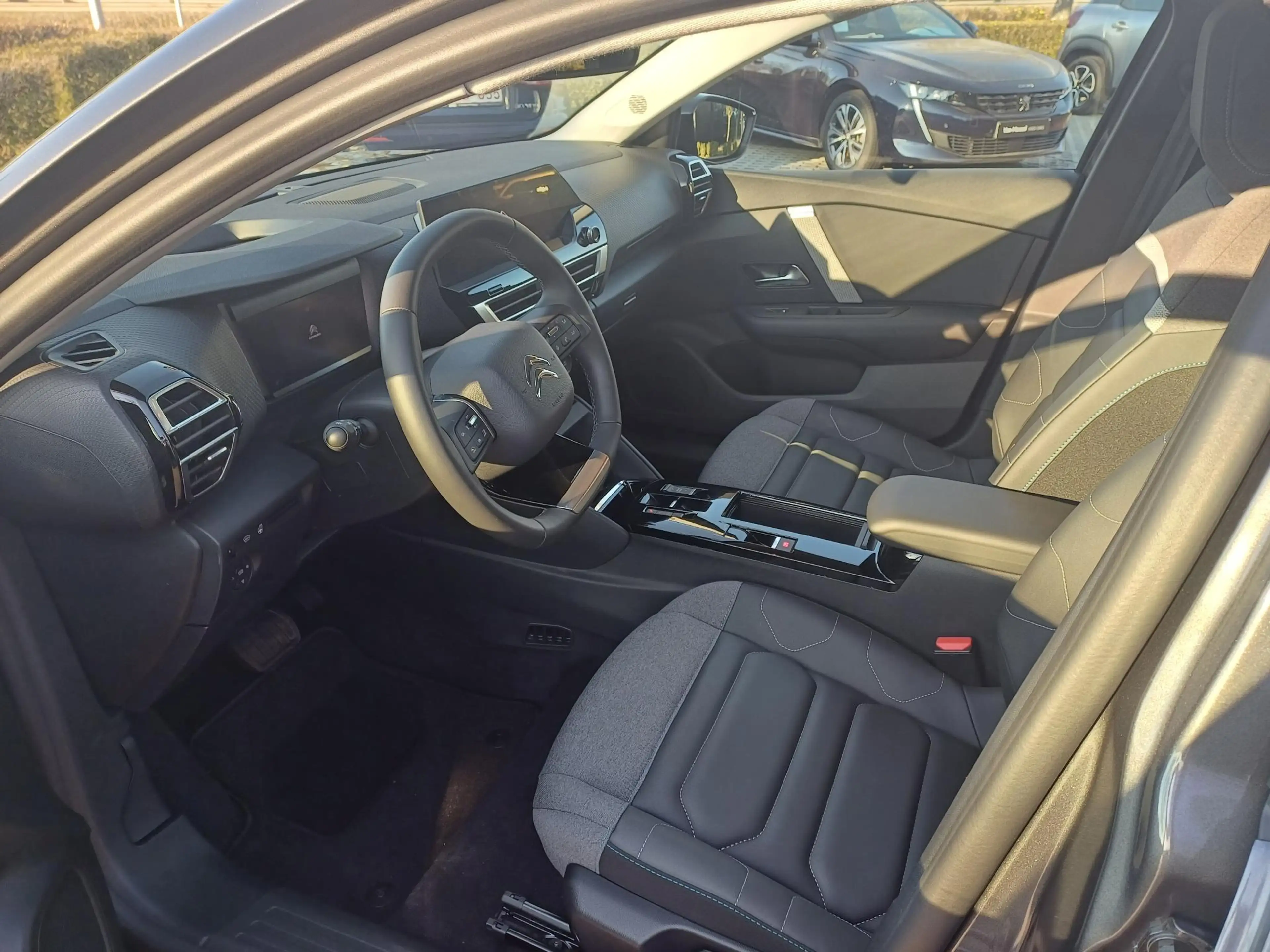Citroen E-C4 Electric 115 kW PLUS — photo 10