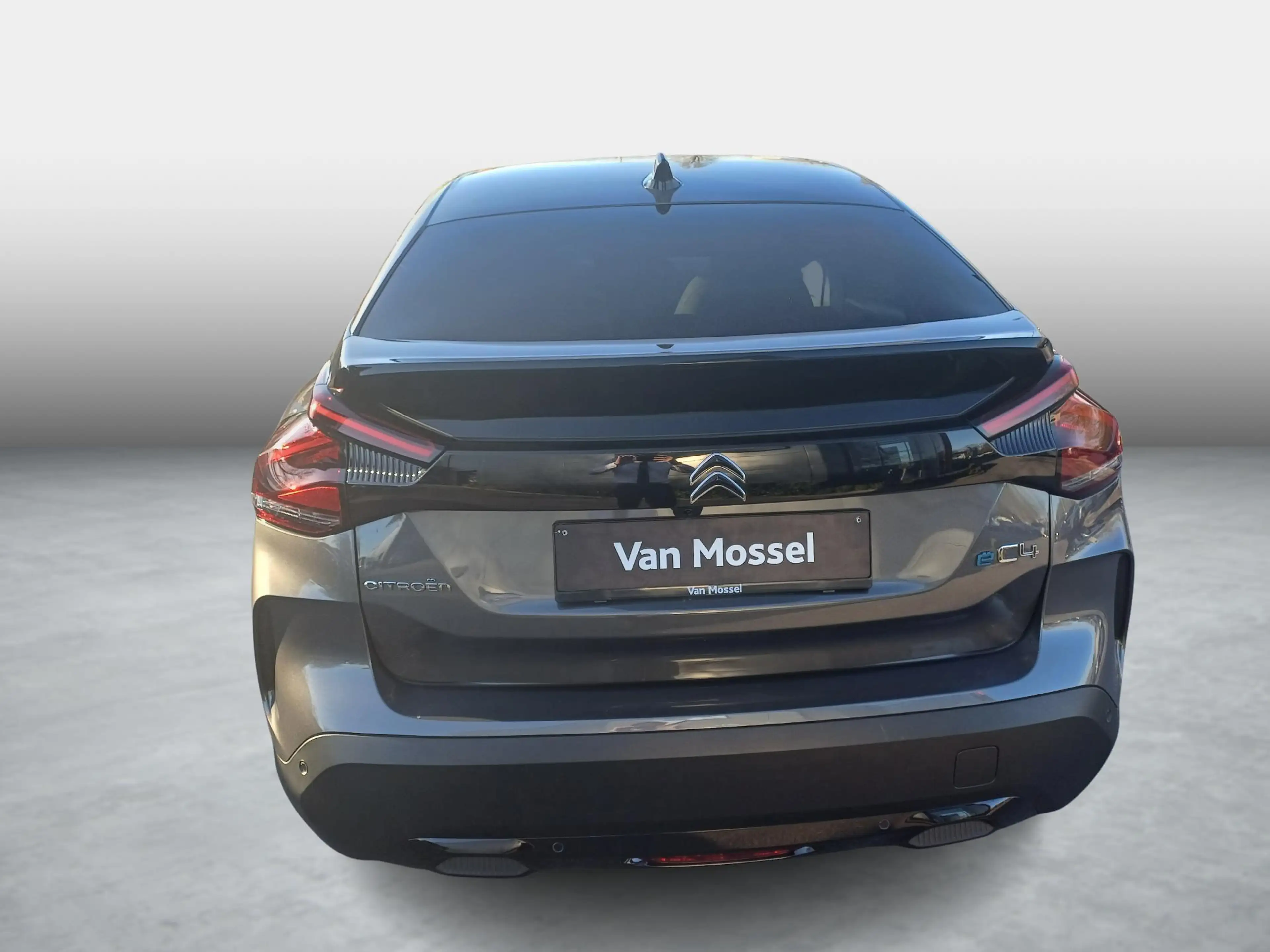Citroen E-C4 Electric 115 kW PLUS — photo 5