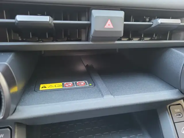 Toyota RAV 4 5-Türer GR Sport 2.5 Plug-in Hybrid Automatik Ansicht 29