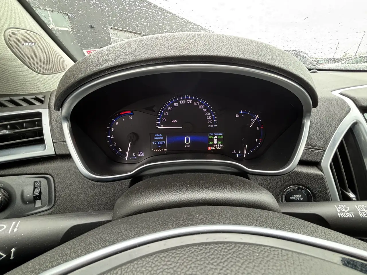 Cadillac SRX снимка Cadillac SRX