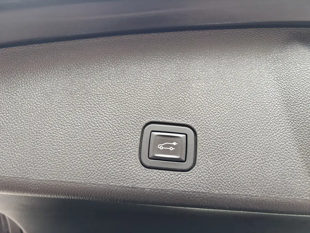Cadillac SRX снимка Cadillac SRX