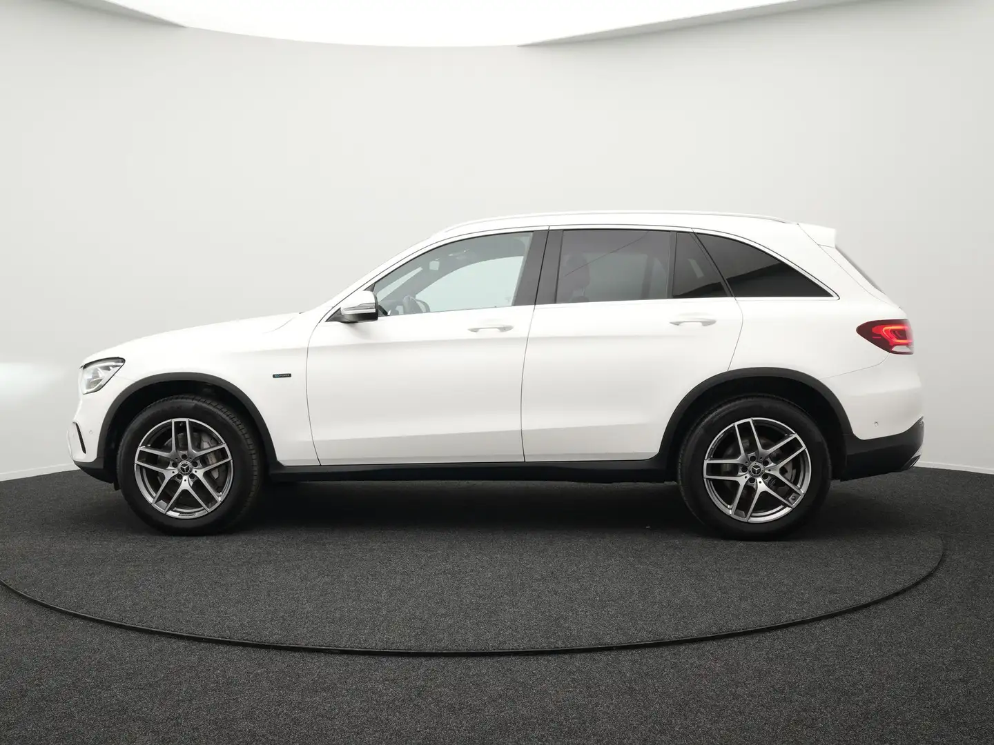 Mercedes-Benz GLC 300 300e 4MATIC Premium Plug In Hybrid Dealer O.H PHEV Wit - 2