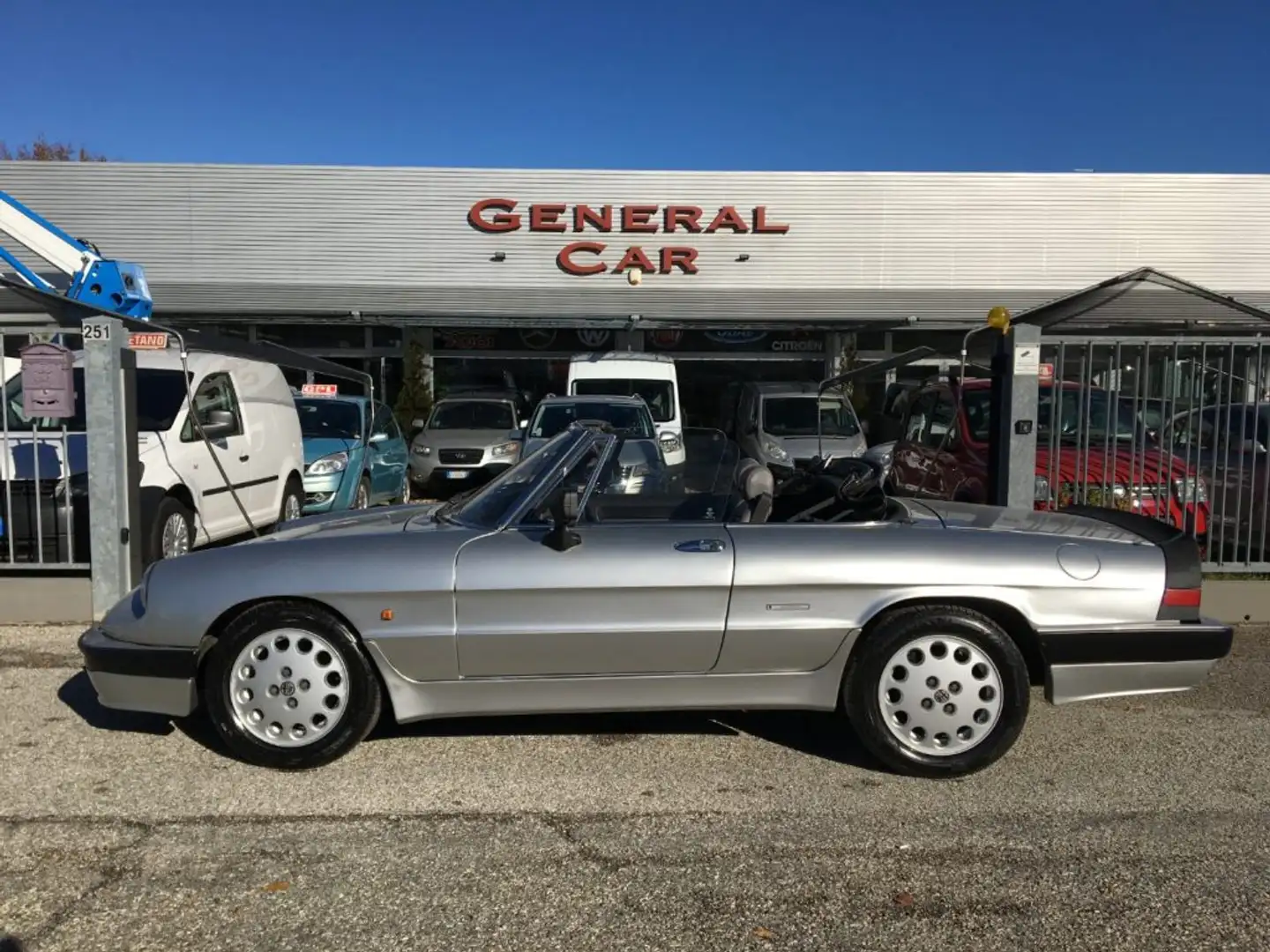 Alfa Romeo Spider Duetto Aerodinamica 2.0 Quadrifoglio Verde Срібний - 1