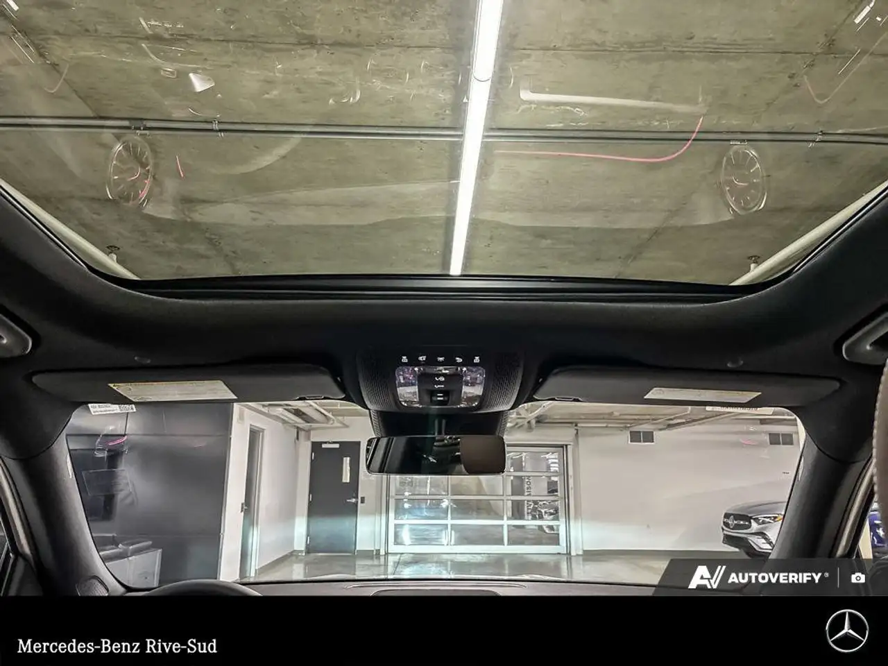 Mercedes-Benz GLB снимка Mercedes-Benz GLB