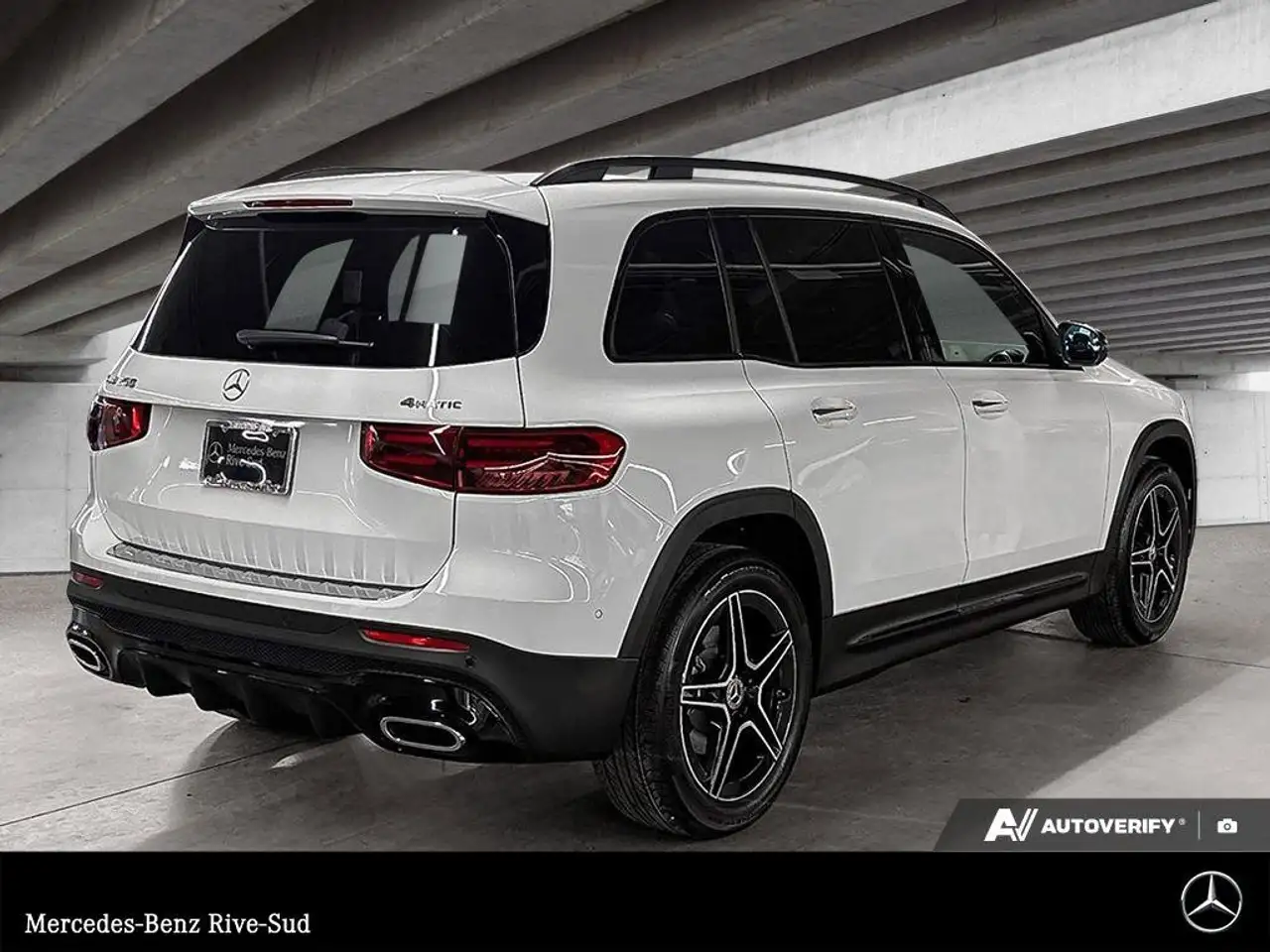 Mercedes-Benz GLB снимка Mercedes-Benz GLB