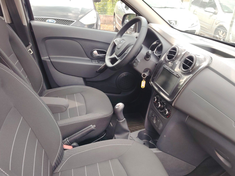 Dacia Sandero II Comfort / Navi / — photo 13